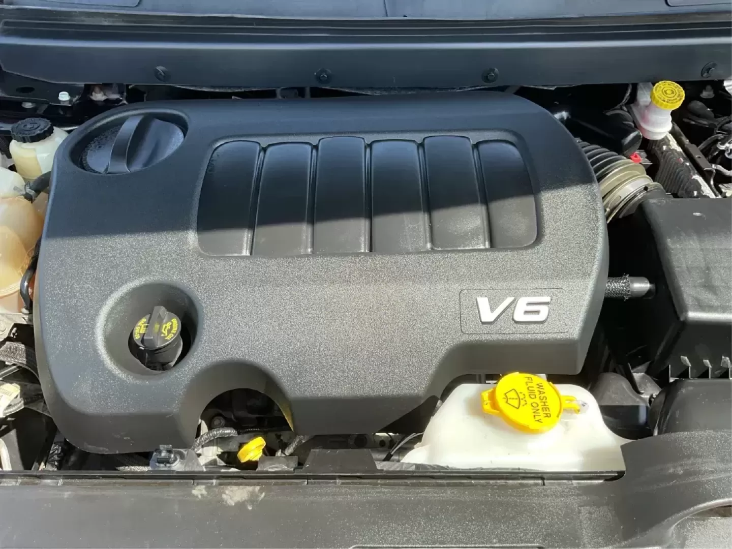 2018 Dodge Journey Crossroad AWD (3C4PDDGG8JT) with an Pentastar 3.6L V-6 DOHC engine, located at 8750 N County Rd 25A, Piqua, OH, 45356, (937) 908-9800, 40.164391, -84.232513 - Photo#10