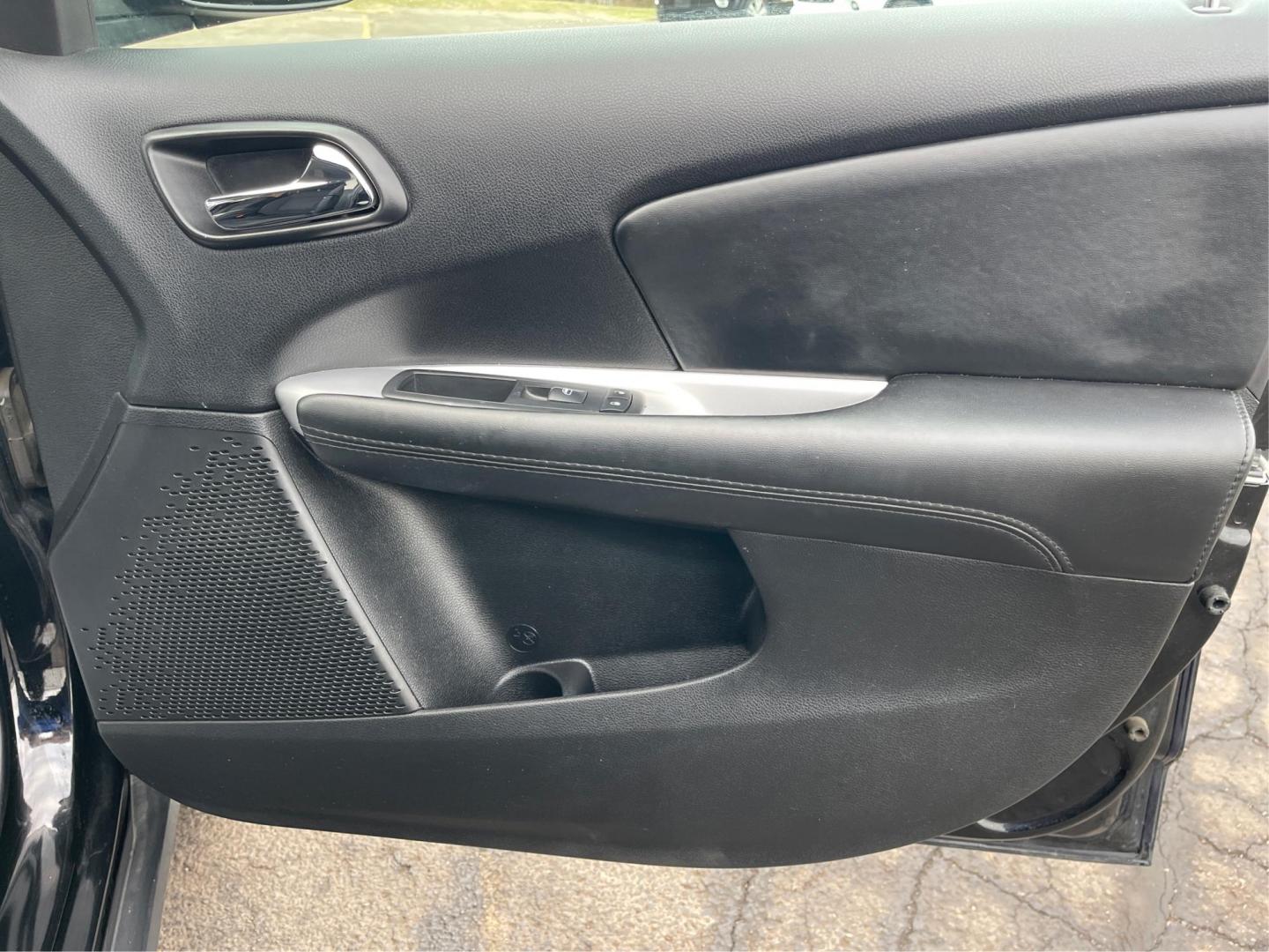 2018 Dodge Journey SE (3C4PDCAB9JT) with an Other engine, located at 8750 N County Rd 25A, Piqua, OH, 45356, (937) 908-9800, 40.164391, -84.232513 - Photo#19