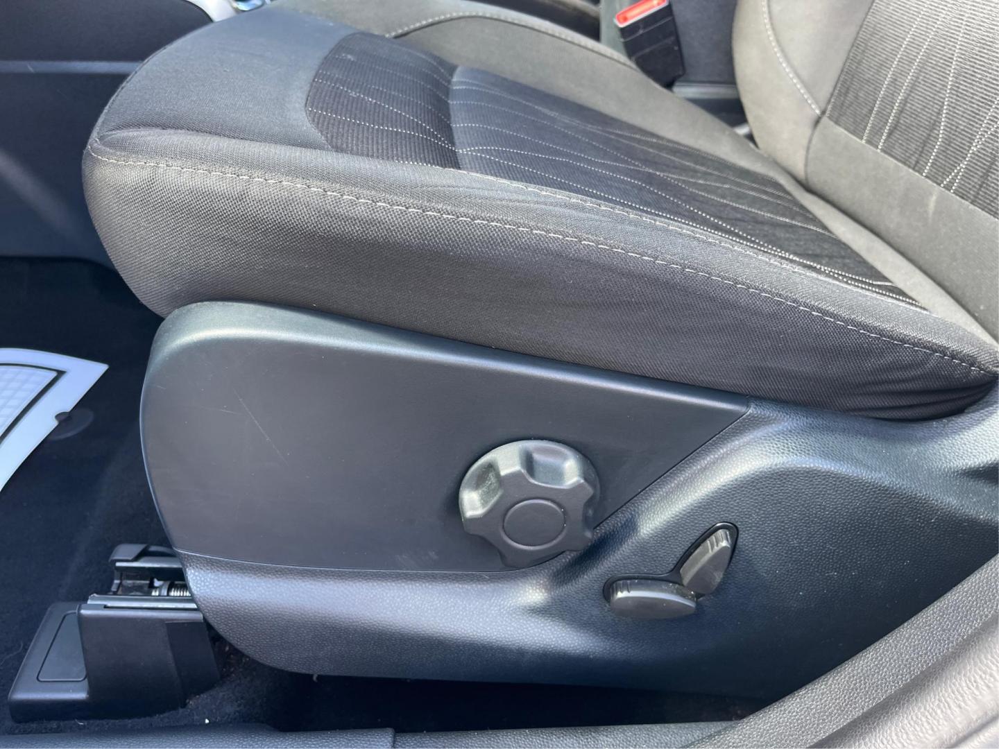 2018 Ford EcoSport SE (MAJ3P1TE9JC) with an Other engine, located at 1099 N County Rd 25A , Troy, OH, 45373, (937) 908-9800, 40.057079, -84.212883 - Photo#17