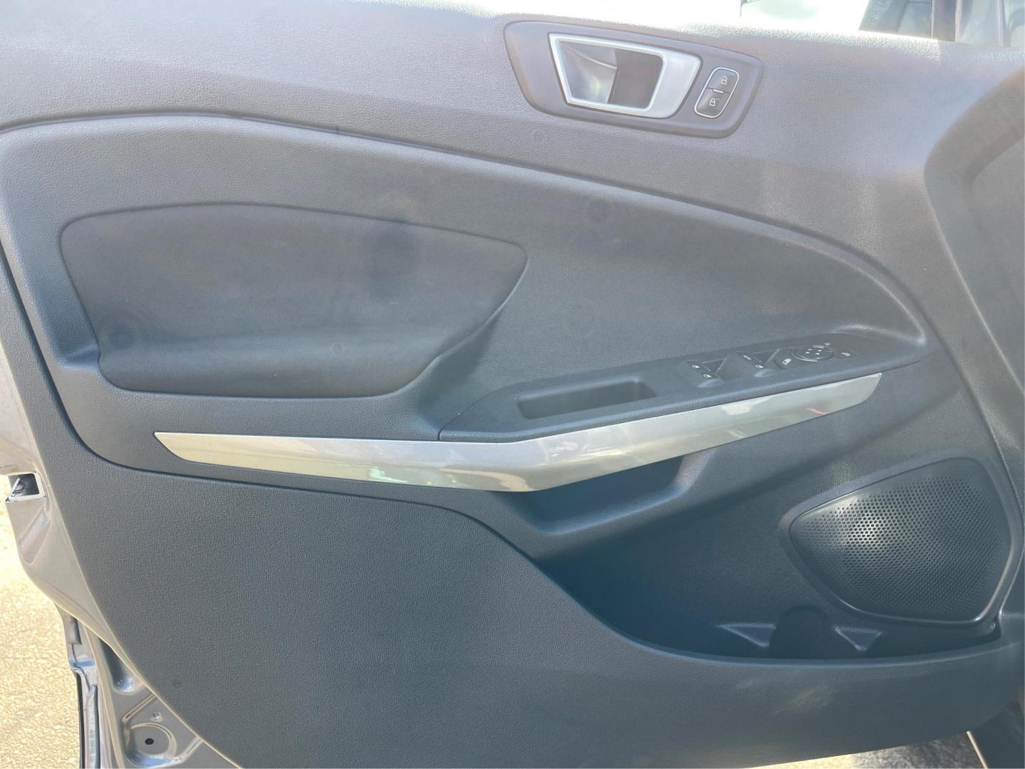 2018 Ford EcoSport SE (MAJ3P1TE9JC) with an Other engine, located at 1099 N County Rd 25A , Troy, OH, 45373, (937) 908-9800, 40.057079, -84.212883 - Photo#18