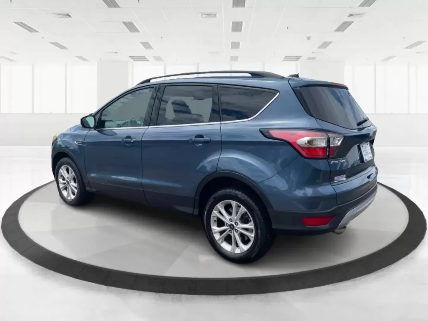 2018 Ford Escape SE (1FMCU9GD2JU) with an Other engine, located at 401 Woodman Dr, Riverside, OH, 45431, (937) 908-9800, 39.760899, -84.123421 - Photo#4