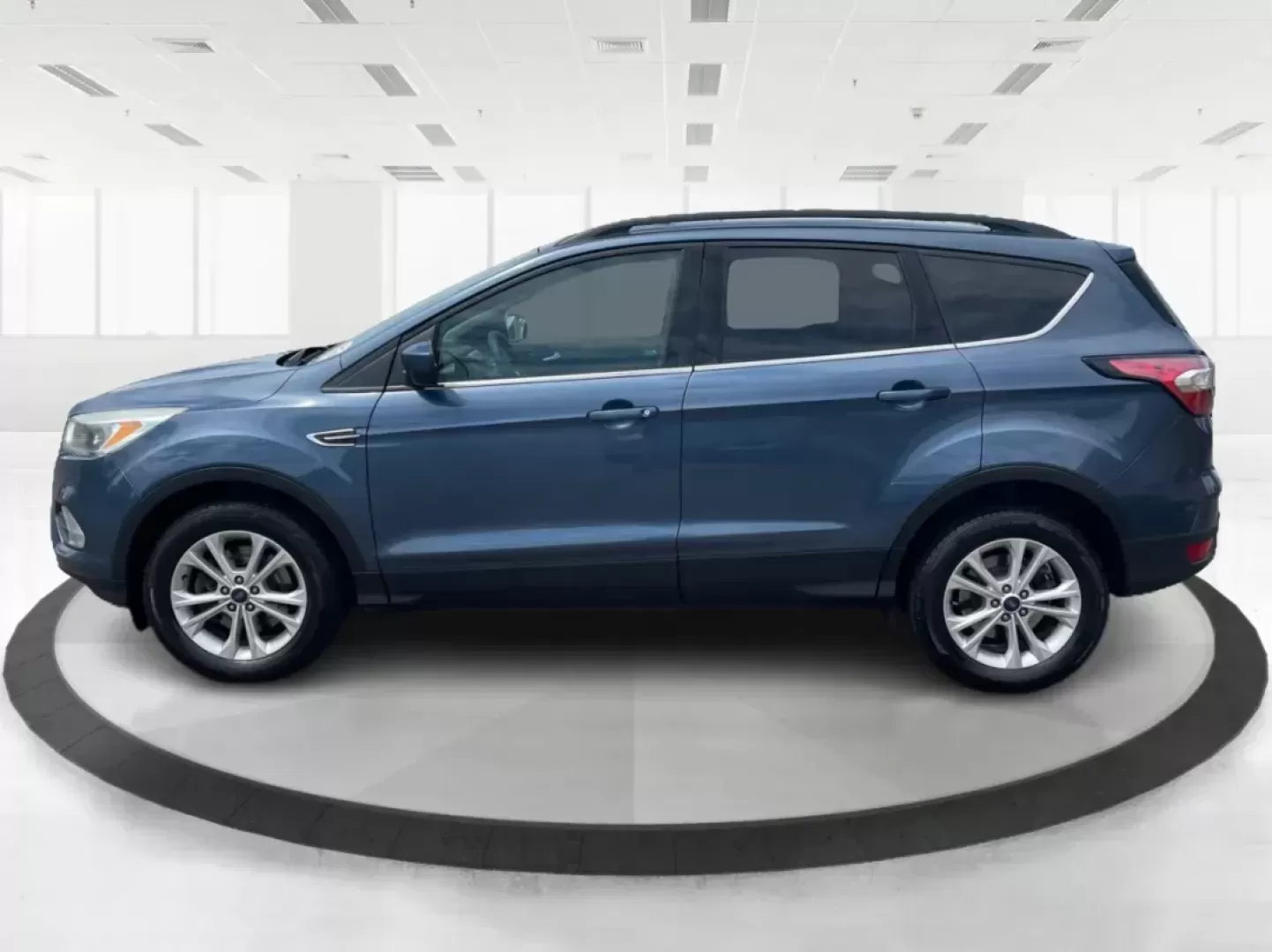 2018 Ford Escape SE (1FMCU9GD2JU) with an Other engine, located at 401 Woodman Dr, Riverside, OH, 45431, (937) 908-9800, 39.760899, -84.123421 - Photo#5