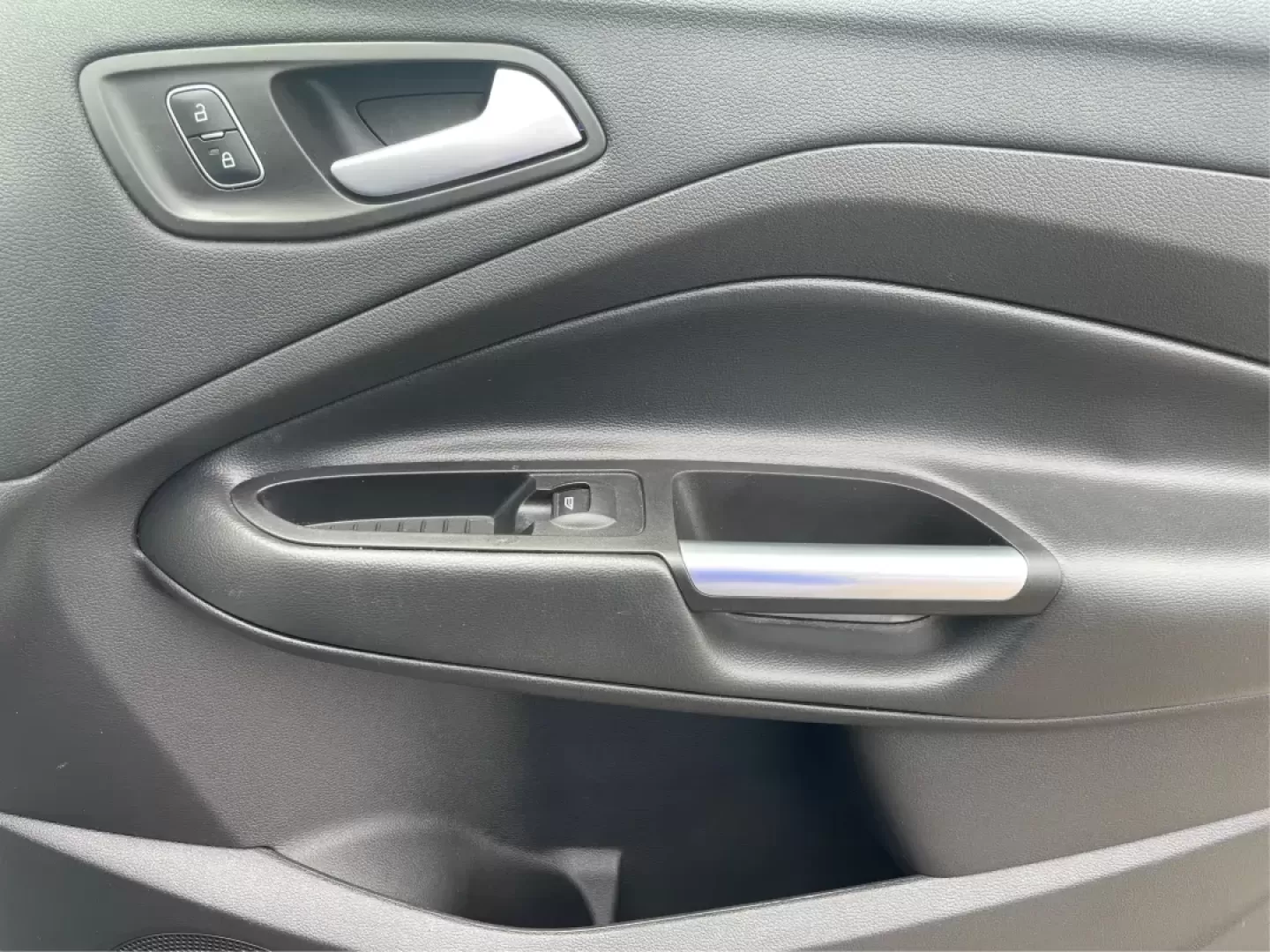 2018 Ford Escape SE (1FMCU9GD2JU) with an Other engine, located at 401 Woodman Dr, Riverside, OH, 45431, (937) 908-9800, 39.760899, -84.123421 - Photo#19