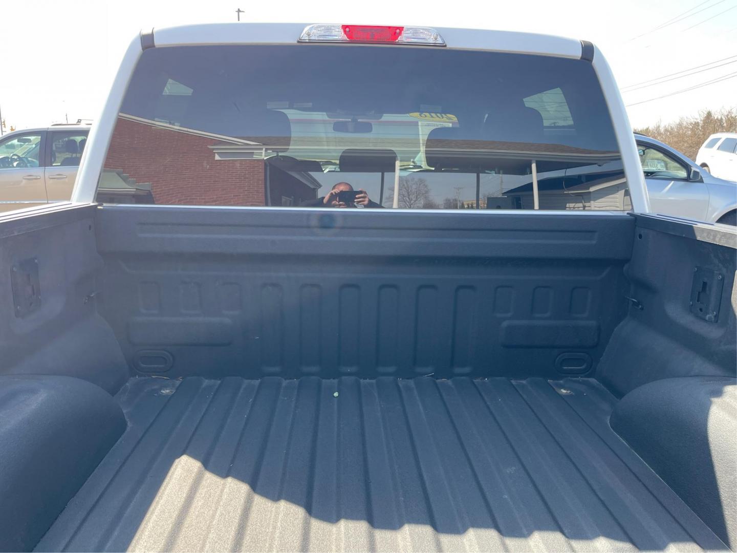 2018 Ford F-150 XL SuperCrew 5.5-ft. Bed 4WD (1FTEW1EG6JF) with an 3.5L V6 TURBO engine, 6-Speed Automatic transmission, located at 8750 N County Rd 25A, Piqua, OH, 45356, (937) 908-9800, 40.164391, -84.232513 - Photo#11