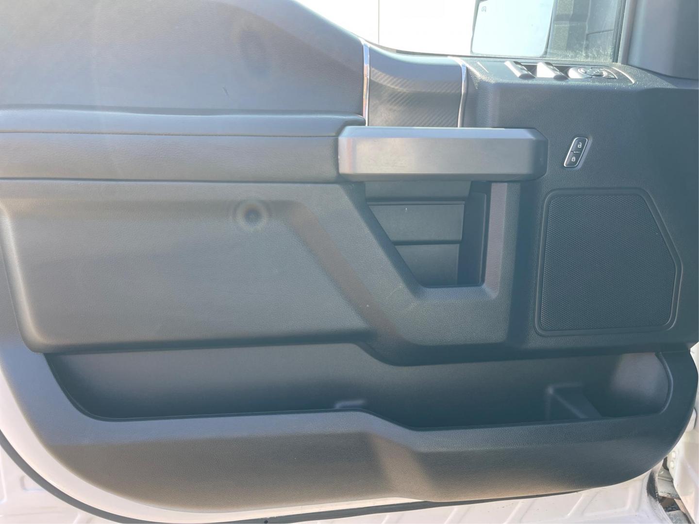 2018 Ford F-150 XL SuperCrew 5.5-ft. Bed 4WD (1FTEW1EG6JF) with an 3.5L V6 TURBO engine, 6-Speed Automatic transmission, located at 8750 N County Rd 25A, Piqua, OH, 45356, (937) 908-9800, 40.164391, -84.232513 - Photo#18