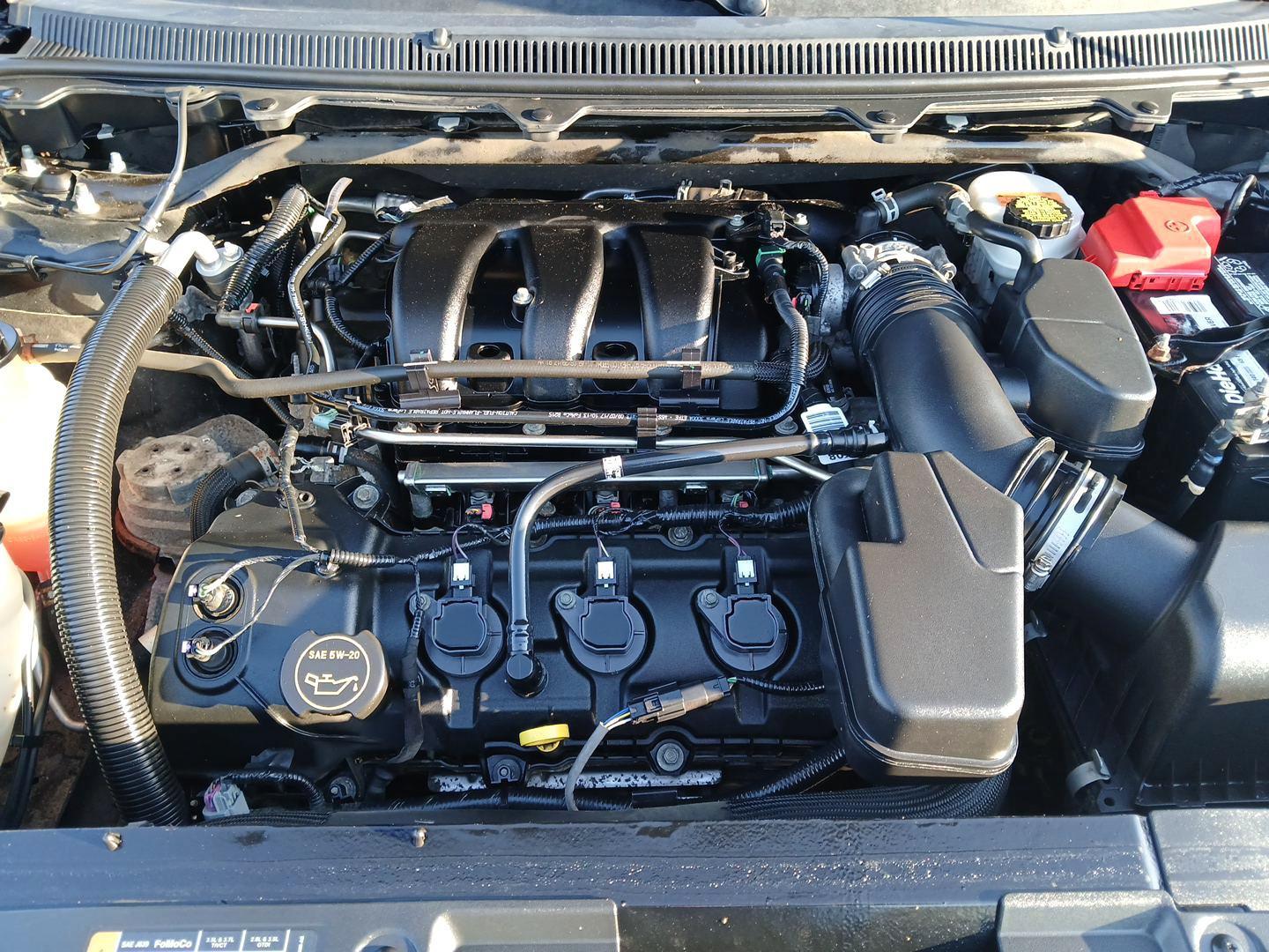 2018 Ford Flex Limited AWD (2FMHK6D8XJB) with an 3.5L V6 DOHC 24V engine, 6-Speed Automatic Overdrive transmission, located at 401 Woodman Dr, Riverside, OH, 45431, (937) 908-9800, 39.760899, -84.123421 - Photo#10