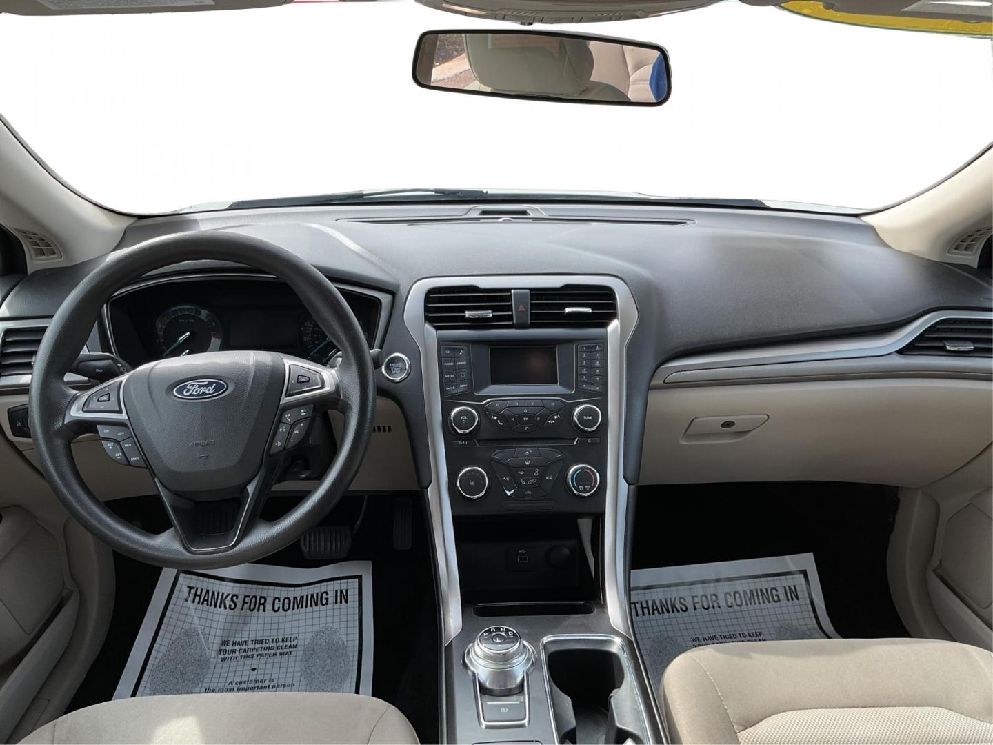 2018 Ford Fusion SE (3FA6P0H79JR) with an Duratec 2.5L I-4 DOHC engine, located at 1230 East Main St, Xenia, OH, 45385, (937) 908-9800, 39.688026, -83.910172 - Photo#20