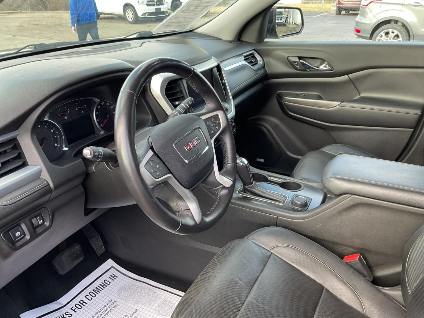 2018 GMC Acadia SLT-1 (1GKKNMLA4JZ) with an 2.5L I-4 gasoline direct injection engine, located at 1230 East Main St, Xenia, OH, 45385, (937) 908-9800, 39.688026, -83.910172 - Photo#8