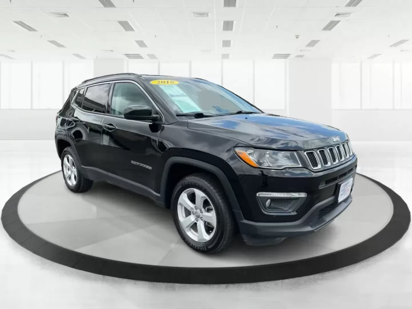 2018 Jeep Compass Latitude 4x4 (3C4NJDBB6JT) with an Other engine, located at 1230 East Main St, Xenia, OH, 45385, (937) 908-9800, 39.688026, -83.910172 - Photo#0