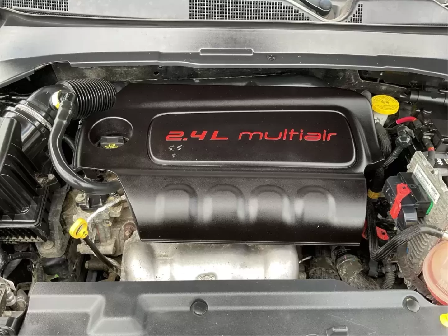 2018 Jeep Compass Latitude 4x4 (3C4NJDBB6JT) with an Other engine, located at 1230 East Main St, Xenia, OH, 45385, (937) 908-9800, 39.688026, -83.910172 - Photo#10