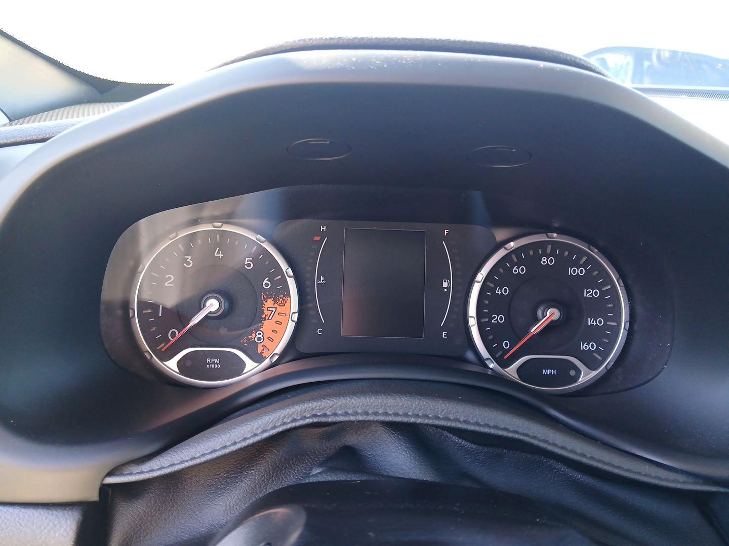 2018 Jeep Renegade Sport 4WD (ZACCJBAB7JP) with an 2.4L L4 DOHC 16V engine, Automatic transmission, located at 1951 S Dayton Lakeview Rd., New Carlisle, OH, 45344, (937) 908-9800, 39.890999, -84.050255 - Photo#13