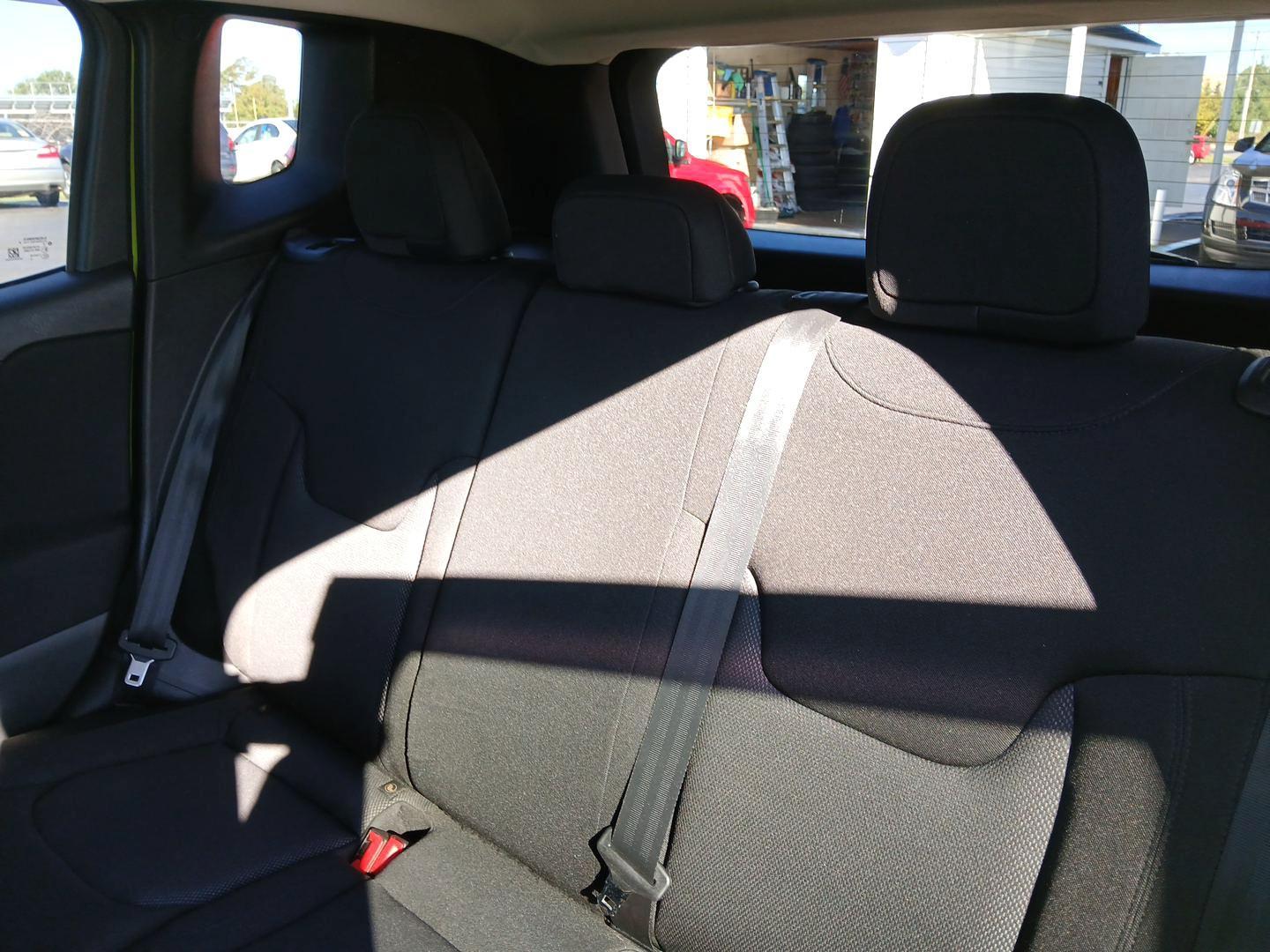 2018 Jeep Renegade Sport 4WD (ZACCJBAB7JP) with an 2.4L L4 DOHC 16V engine, Automatic transmission, located at 1951 S Dayton Lakeview Rd., New Carlisle, OH, 45344, (937) 908-9800, 39.890999, -84.050255 - Photo#8