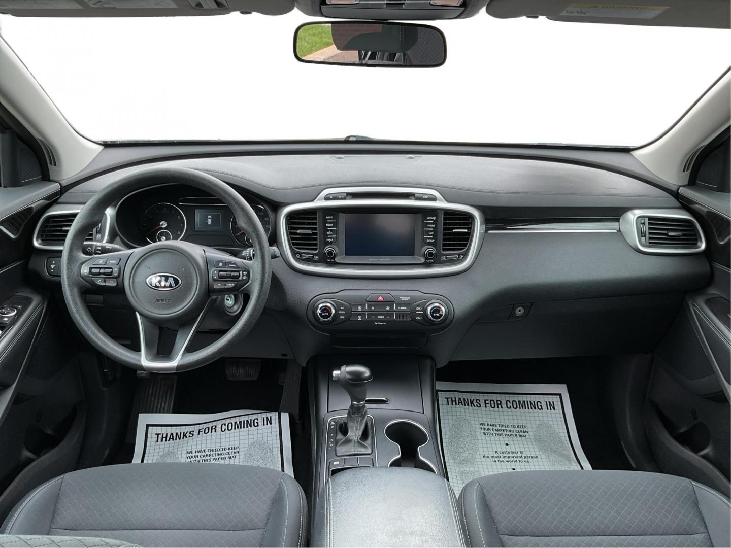 2018 Kia Sorento 2.4L LX (5XYPG4A38JG) with an 2.4L I-4 gasoline direct injection engine, located at 4508 South Dixie Dr, Moraine, OH, 45439, (937) 908-9800, 39.689976, -84.218452 - Photo#18