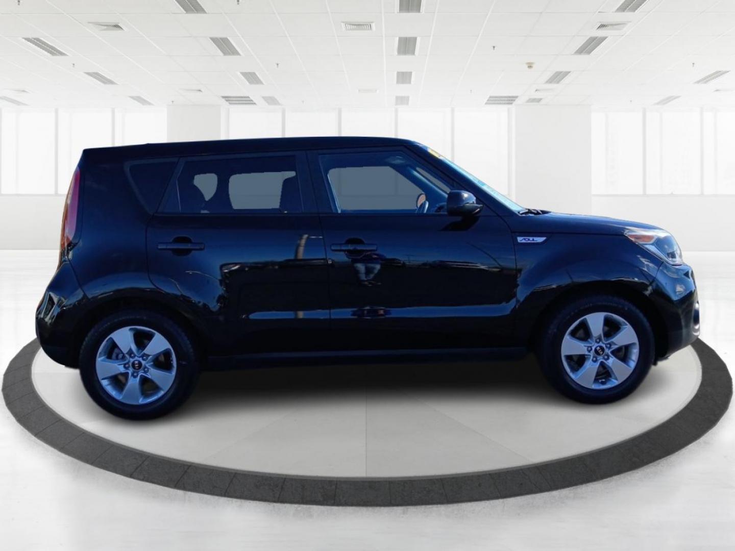 2018 Kia Soul Base 6A (KNDJN2A23J7) with an 1.6L L4 DOHC 16V engine, 6-Speed Automatic transmission, located at 401 Woodman Dr, Riverside, OH, 45431, (937) 908-9800, 39.760899, -84.123421 - Photo#1