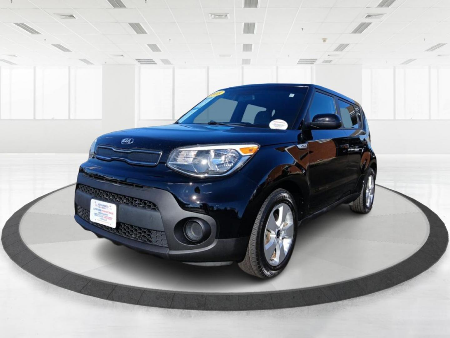 2018 Kia Soul Base 6A (KNDJN2A23J7) with an 1.6L L4 DOHC 16V engine, 6-Speed Automatic transmission, located at 401 Woodman Dr, Riverside, OH, 45431, (937) 908-9800, 39.760899, -84.123421 - Photo#5