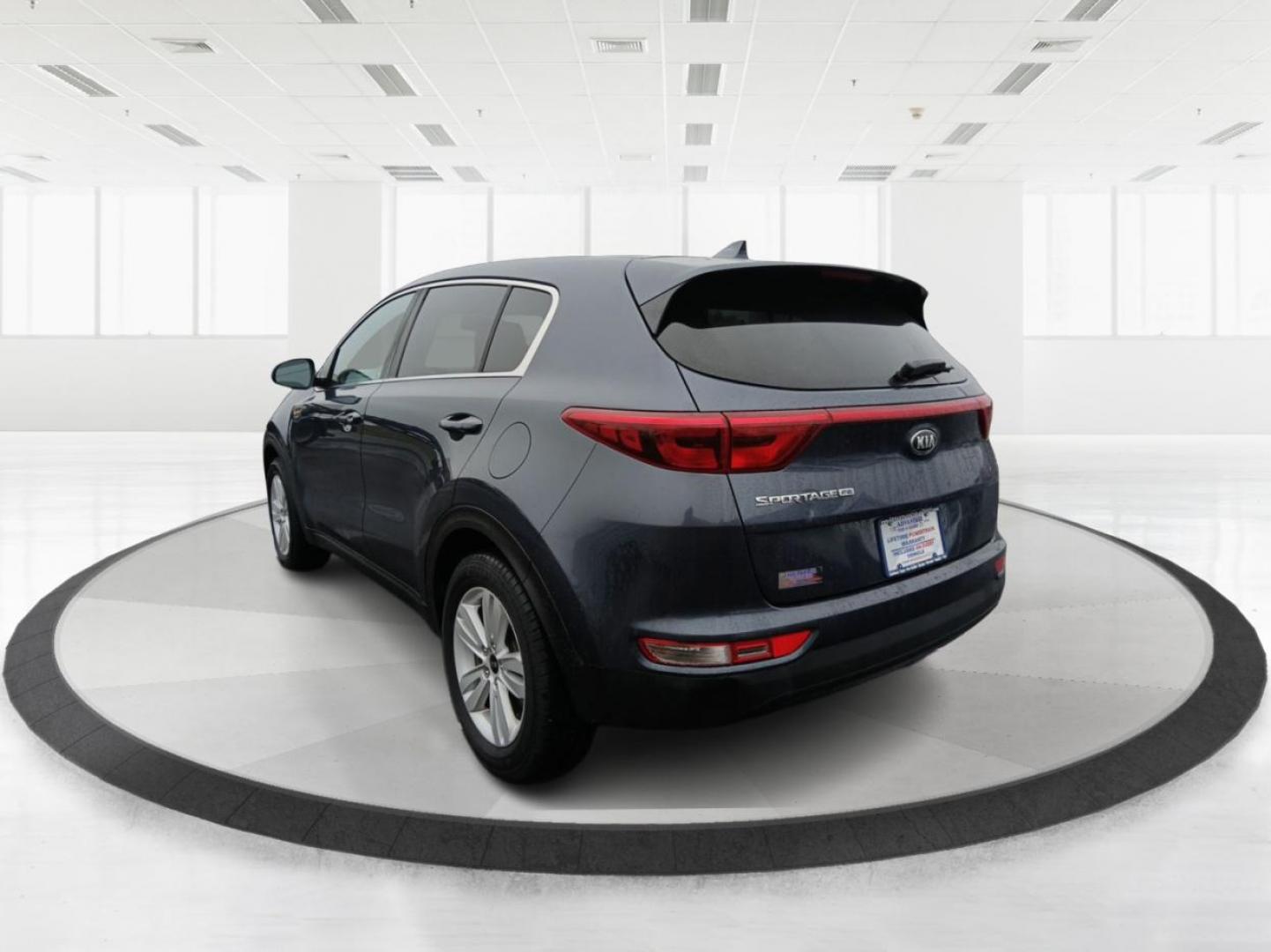 2018 Kia Sportage LX FWD (KNDPM3AC3J7) with an 2.4L V6 DOHC 24V engine, 6-Speed Automatic transmission, located at 4508 South Dixie Dr, Moraine, OH, 45439, (937) 908-9800, 39.689976, -84.218452 - Photo#4
