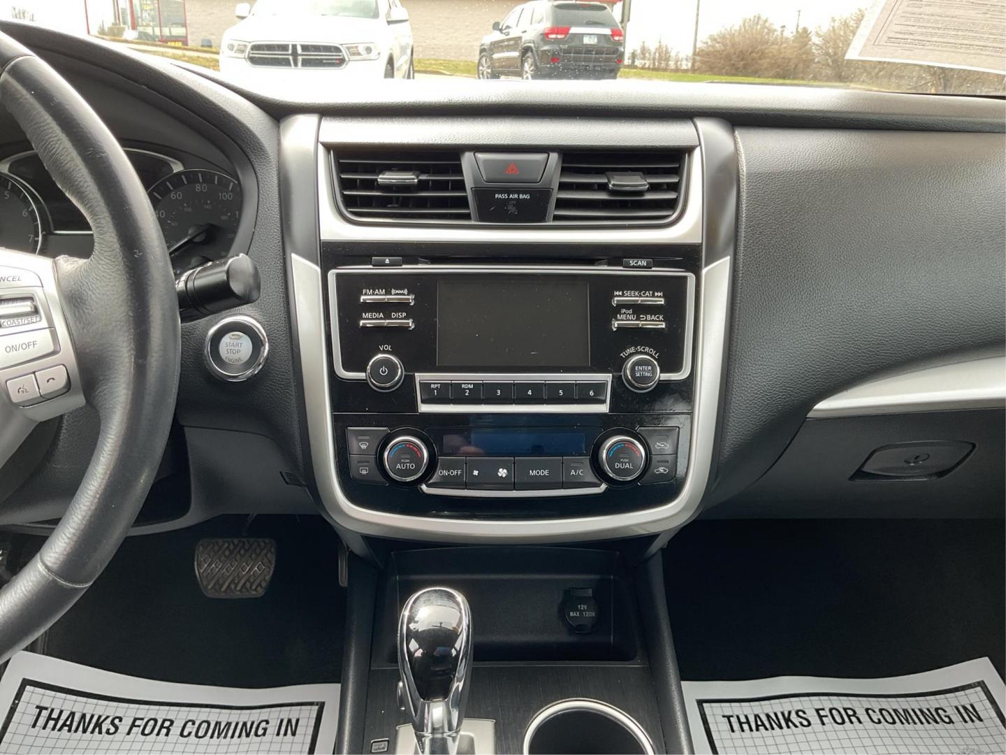 2018 Nissan Altima 2.5 SV (1N4AL3APXJC) with an 2.5L I-4 DOHC engine, located at 880 E. National Road, Vandalia, OH, 45377, (937) 908-9800, 39.891918, -84.183594 - Photo#12