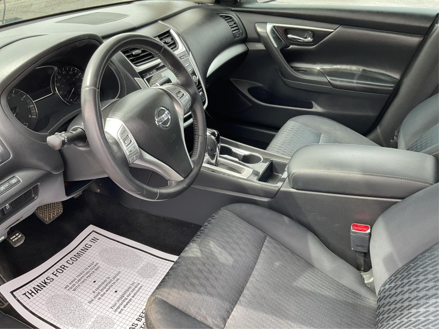 2018 Nissan Altima 2.5 SV (1N4AL3APXJC) with an 2.5L I-4 DOHC engine, located at 880 E. National Road, Vandalia, OH, 45377, (937) 908-9800, 39.891918, -84.183594 - Photo#8