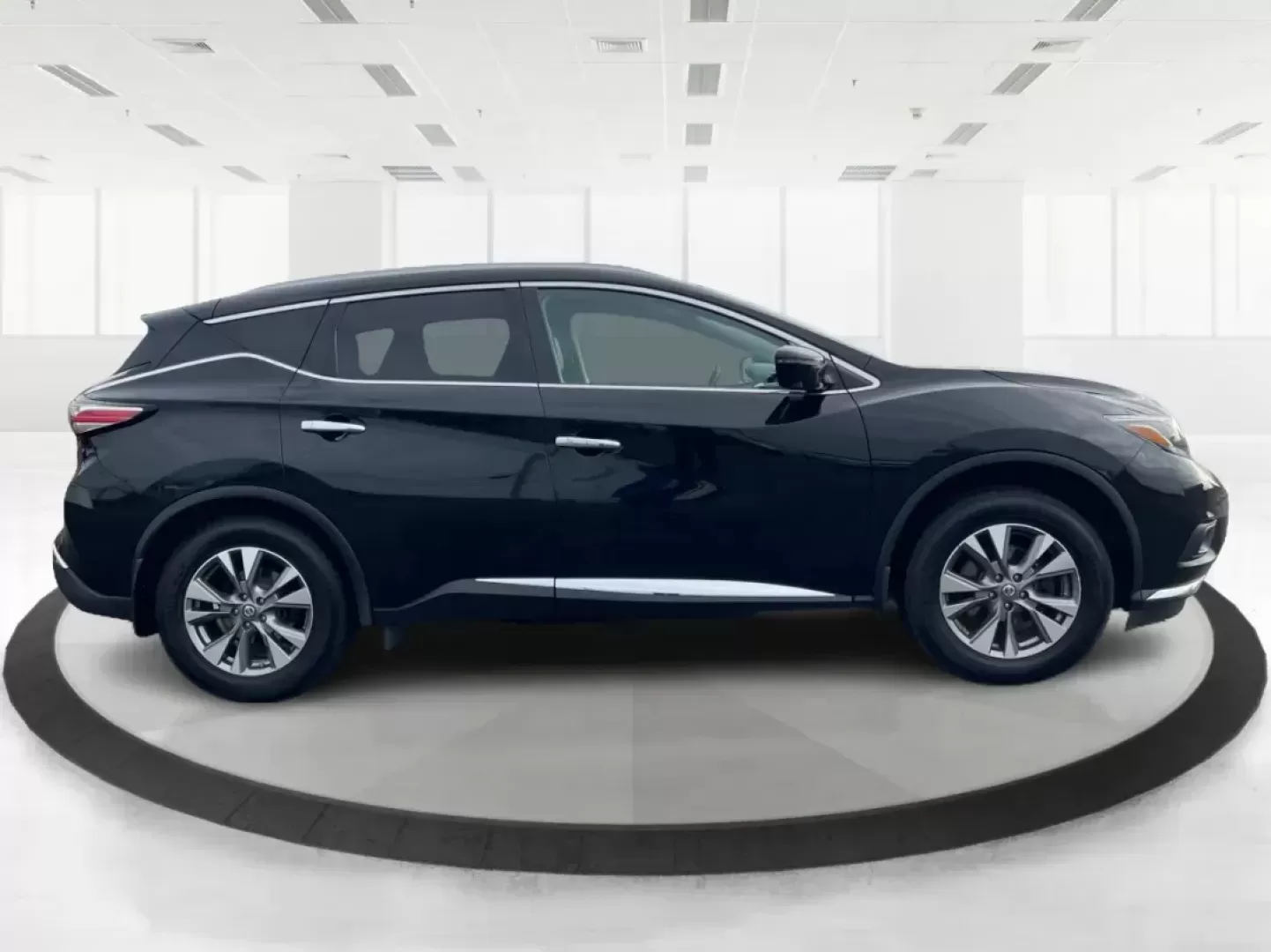 2018 Nissan Murano SL AWD (5N1AZ2MH1JN) with an 3.5L V6 DOHC 24V engine, Continuously Variable Transmission transmission, located at 1230 East Main St, Xenia, OH, 45385, (937) 908-9800, 39.688026, -83.910172 - Photo#1