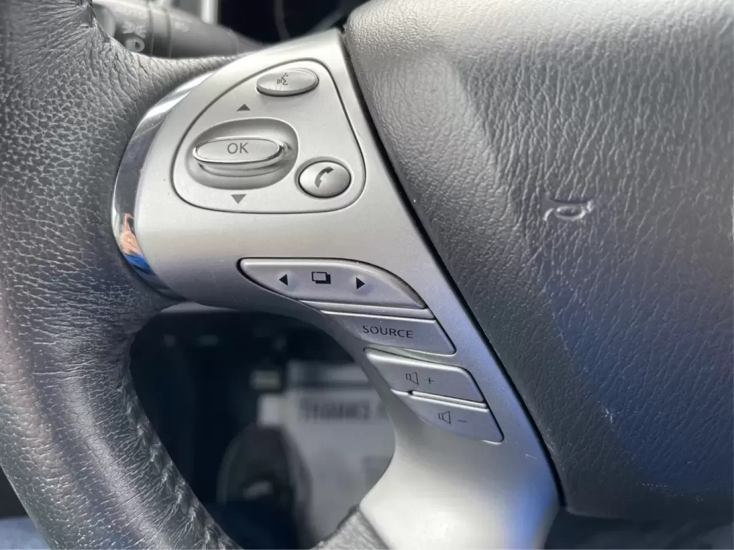 2018 Nissan Murano SL AWD (5N1AZ2MH1JN) with an 3.5L V6 DOHC 24V engine, Continuously Variable Transmission transmission, located at 1230 East Main St, Xenia, OH, 45385, (937) 908-9800, 39.688026, -83.910172 - Photo#16