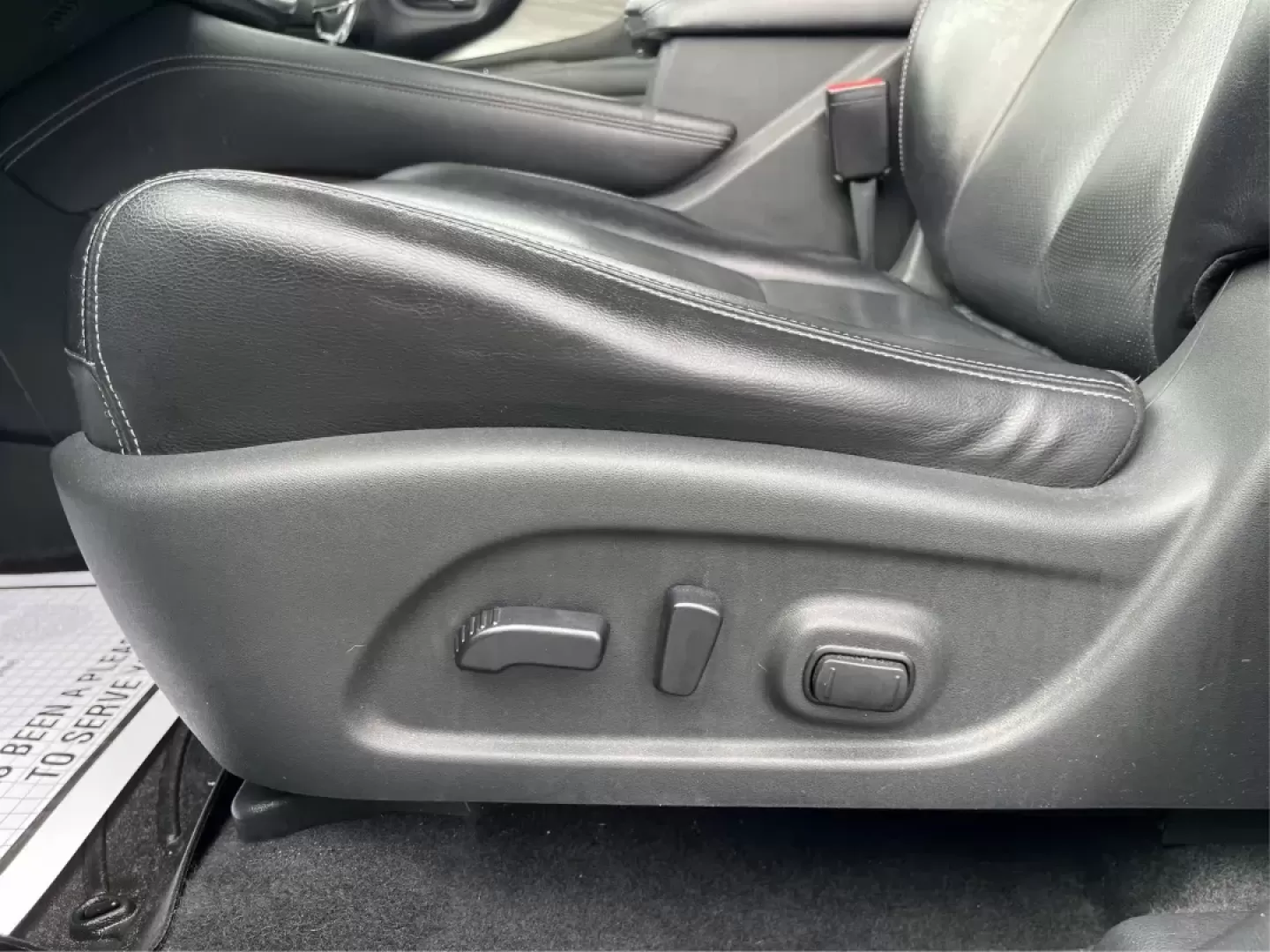 2018 Nissan Murano SL AWD (5N1AZ2MH1JN) with an 3.5L V6 DOHC 24V engine, Continuously Variable Transmission transmission, located at 1230 East Main St, Xenia, OH, 45385, (937) 908-9800, 39.688026, -83.910172 - Photo#18