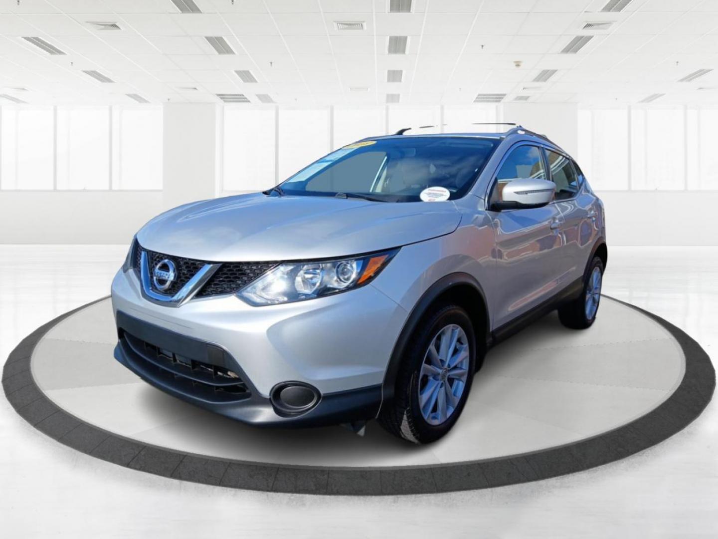 2018 Nissan Rogue Sport SV AWD (JN1BJ1CR6JW) with an 2.0L L4 DOHC 16V engine, Continuously Variable Transmission transmission, located at 880 E. National Road, Vandalia, OH, 45377, (937) 908-9800, 39.891918, -84.183594 - Photo#5