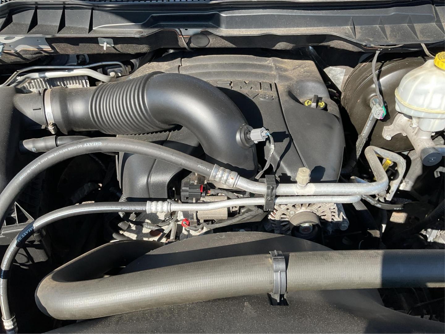 2018 Ram 1500 Big Horn Quad Cab 4x4 6'4 Box (1C6RR7GT2JS) with an EcoDiesel 3L V-6 diesel direct injection engine, located at 8750 N County Rd 25A, Piqua, OH, 45356, (937) 908-9800, 40.164391, -84.232513 - Photo#10