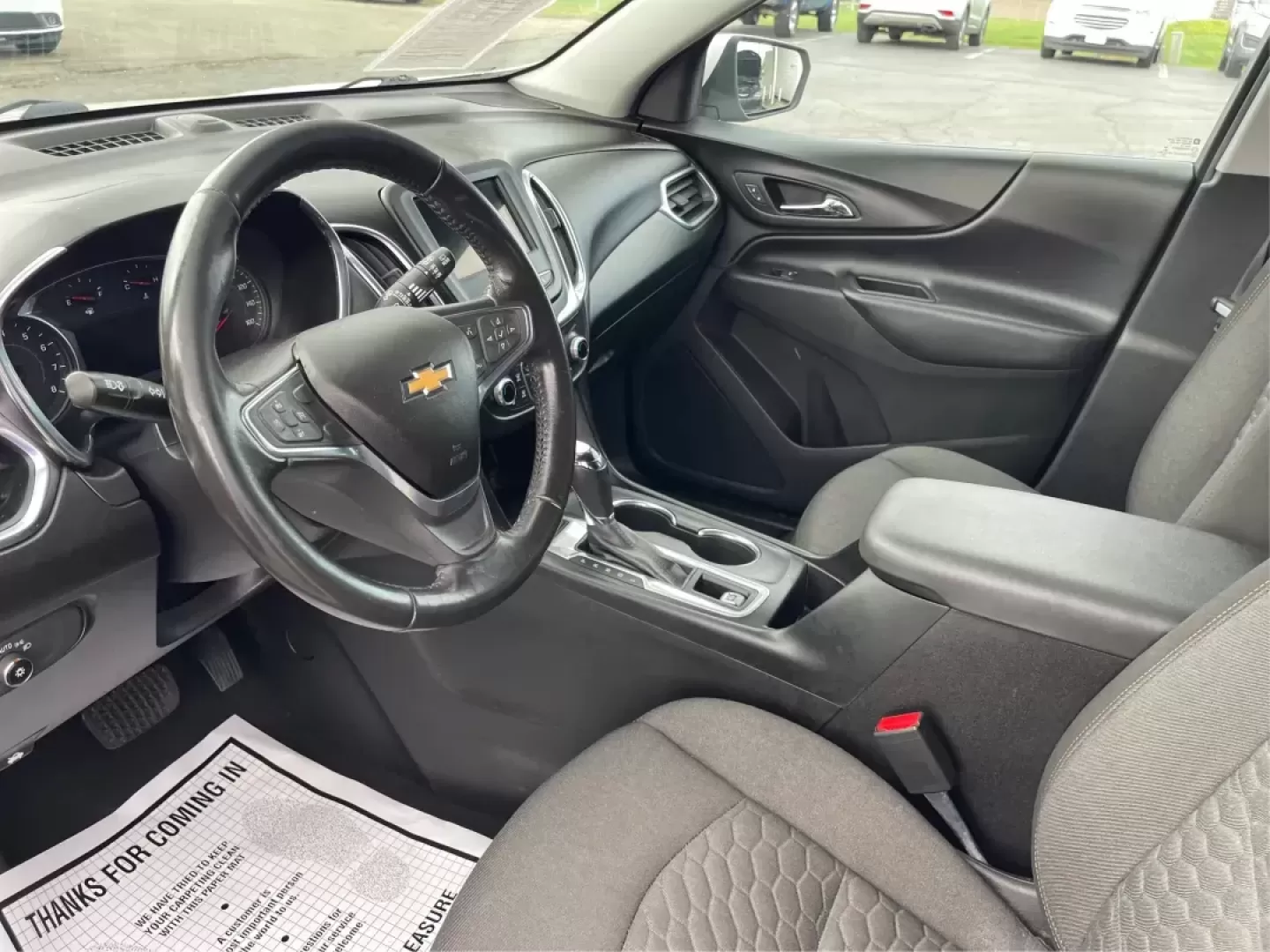 2019 Chevrolet Equinox LT (2GNAXUEV1K6) with an 1.5L I-4 gasoline direct injection engine, located at 4508 South Dixie Dr, Moraine, OH, 45439, (937) 908-9800, 39.689976, -84.218452 - Photo#8