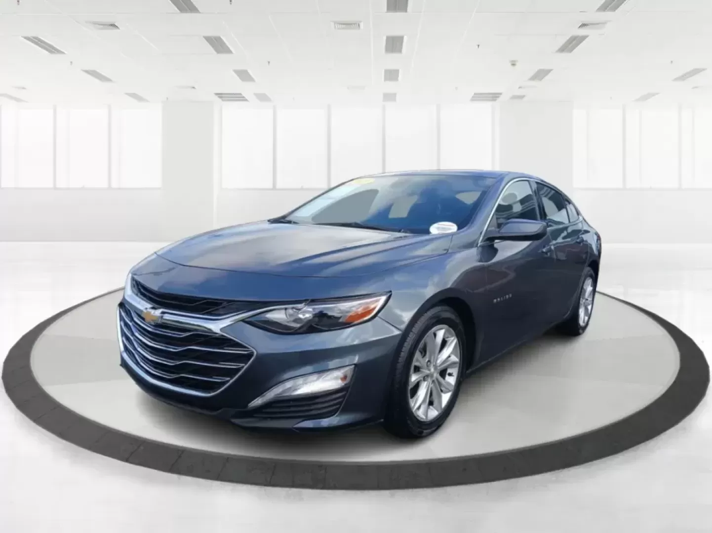 2019 Chevrolet Malibu LT (1G1ZD5ST2KF) with an 1.5L L4 DOHC 16V engine, 6-Speed Automatic transmission, located at 1099 N County Rd 25A , Troy, OH, 45373, (937) 908-9800, 40.057079, -84.212883 - Photo#8