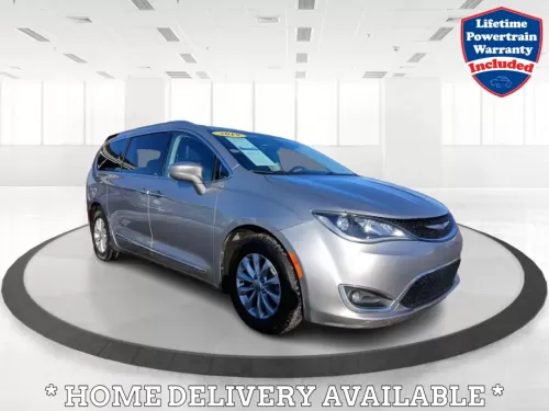 2019 Chrysler Pacifica Touring-L