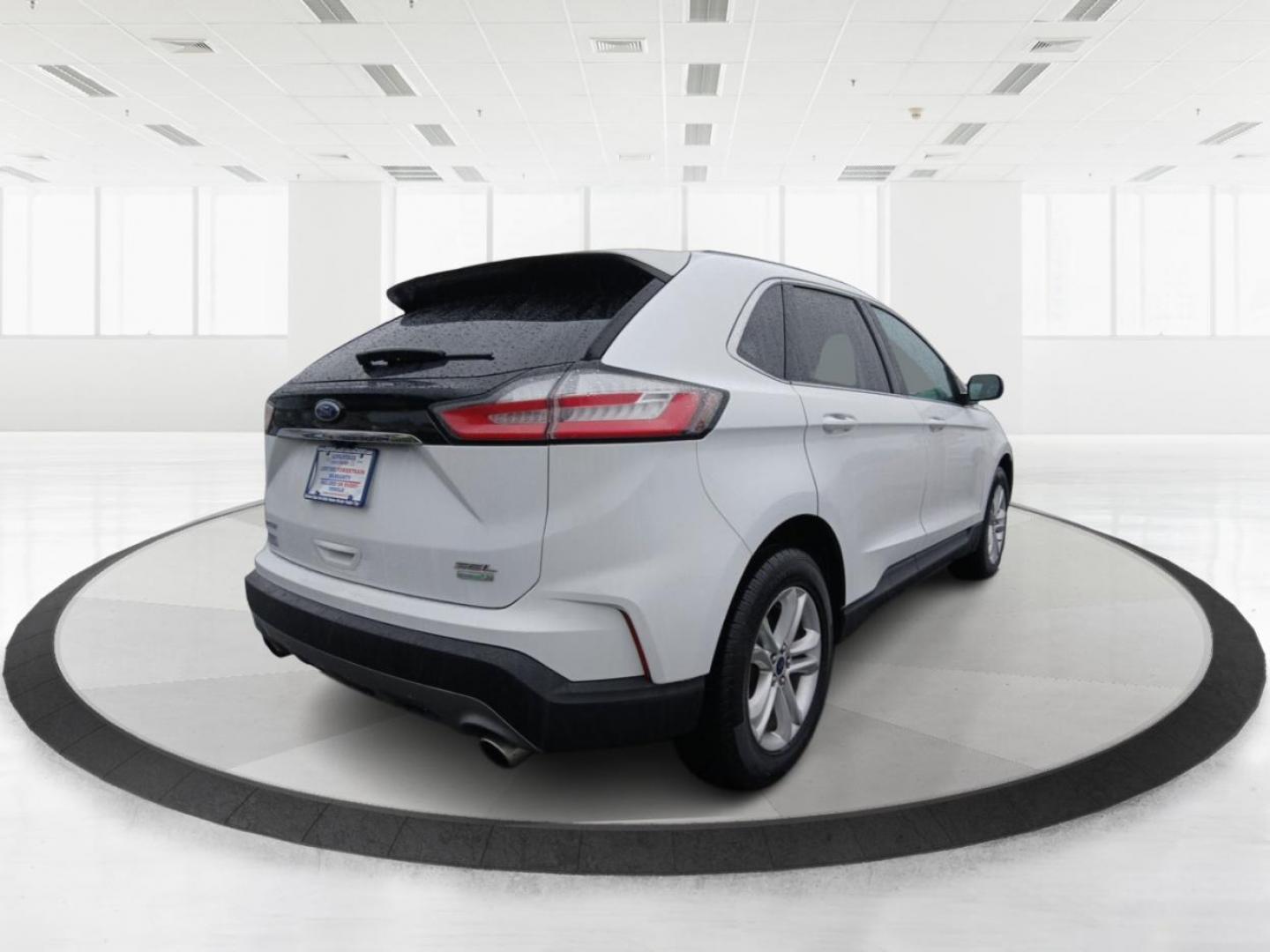 2019 Ford Edge SEL FWD (2FMPK3J9XKB) with an 2.0L L4 DOHC 16V engine, 6-Speed Automatic transmission, located at 1230 East Main St, Xenia, OH, 45385, (937) 908-9800, 39.688026, -83.910172 - Photo#2