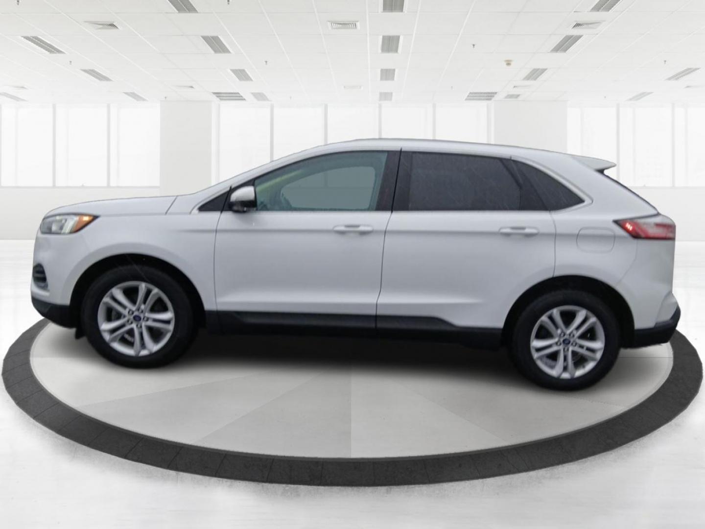 2019 Ford Edge SEL FWD (2FMPK3J9XKB) with an 2.0L L4 DOHC 16V engine, 6-Speed Automatic transmission, located at 1230 East Main St, Xenia, OH, 45385, (937) 908-9800, 39.688026, -83.910172 - Photo#5