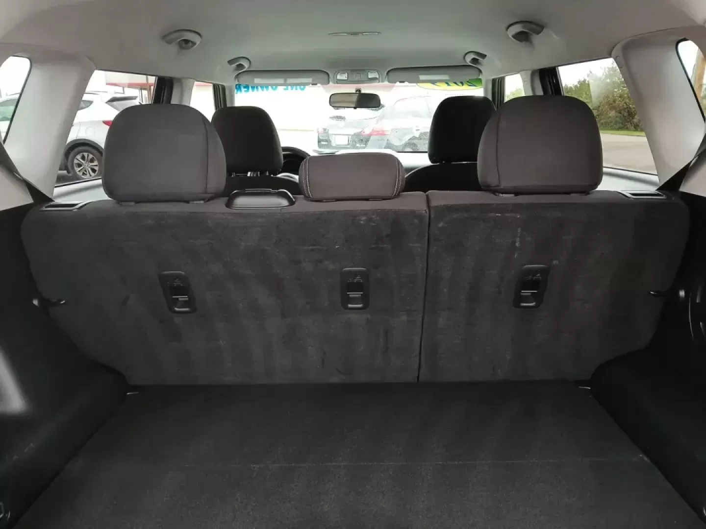 2019 Kia Soul Base 6A (KNDJN2A26K7) with an 1.6L L4 DOHC 16V engine, 6-Speed Automatic transmission, located at 4508 South Dixie Dr, Moraine, OH, 45439, (937) 908-9800, 39.689976, -84.218452 - Photo#12