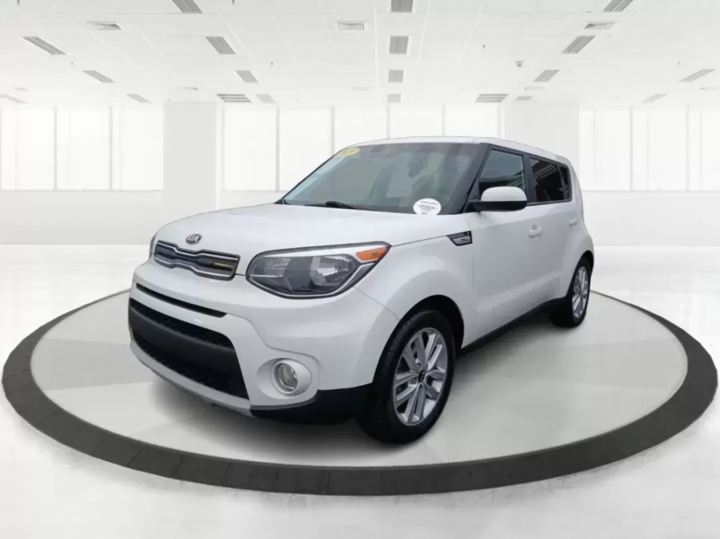 2019 Kia Soul + (KNDJP3A59K7) with an 2.0L L4 DOHC 16V engine, 6-Speed Automatic transmission, located at 401 Woodman Dr, Riverside, OH, 45431, (937) 908-9800, 39.760899, -84.123421 - Photo#6