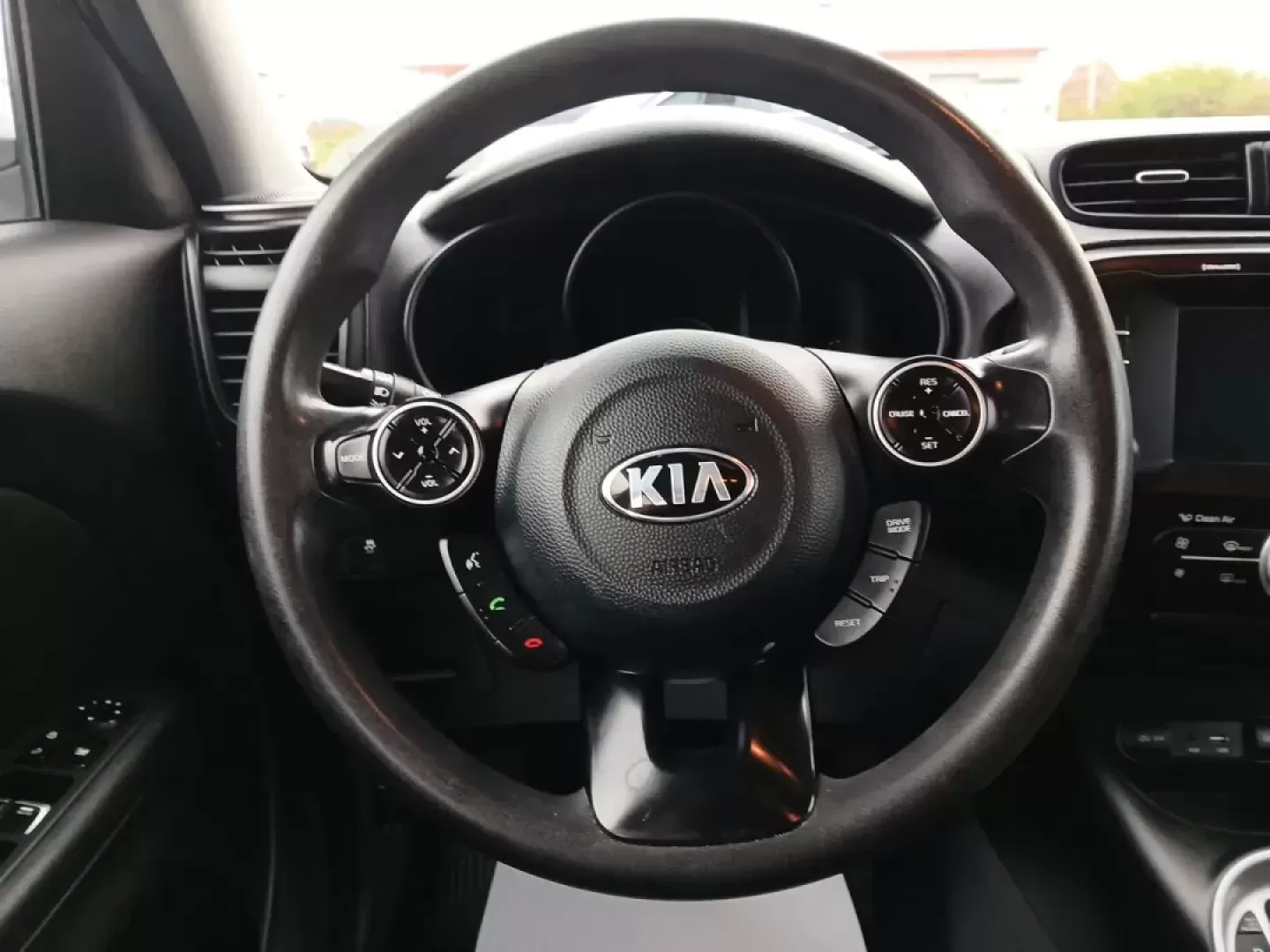 2019 Kia Soul + (KNDJP3A59K7) with an 2.0L L4 DOHC 16V engine, 6-Speed Automatic transmission, located at 401 Woodman Dr, Riverside, OH, 45431, (937) 908-9800, 39.760899, -84.123421 - Photo#14