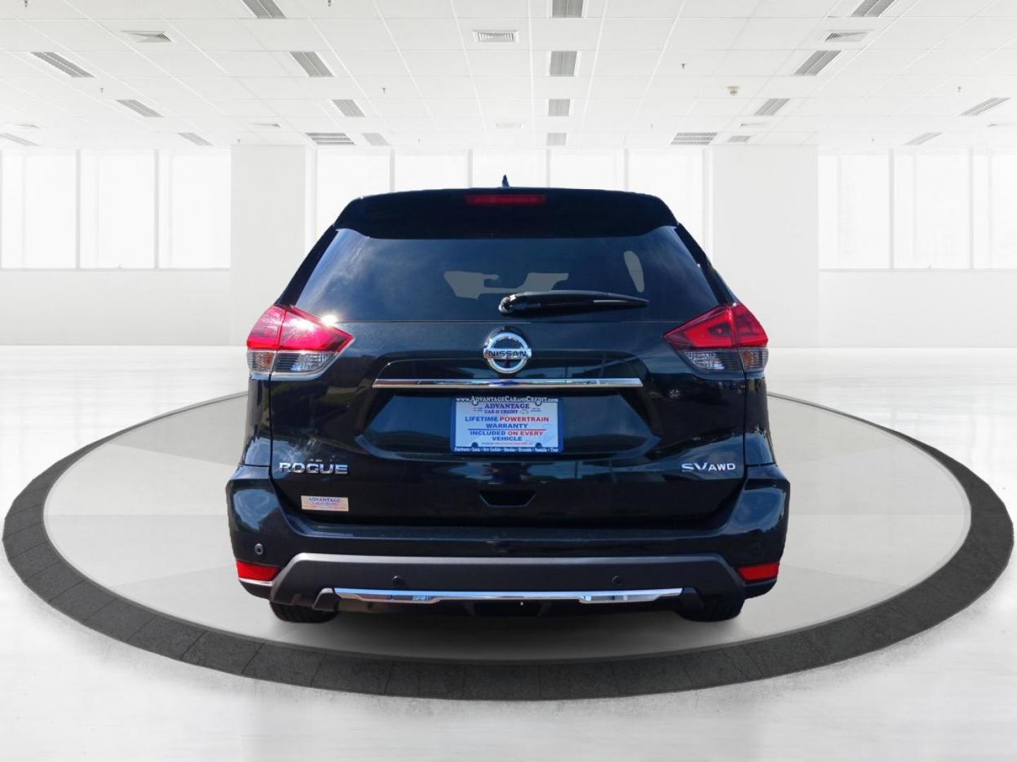 2019 Nissan Rogue SV AWD (KNMAT2MV8KP) with an 2.5L L4 DOHC 16V engine, Continuously Variable Transmission transmission, located at 1230 East Main St, Xenia, OH, 45385, (937) 908-9800, 39.688026, -83.910172 - Photo#3