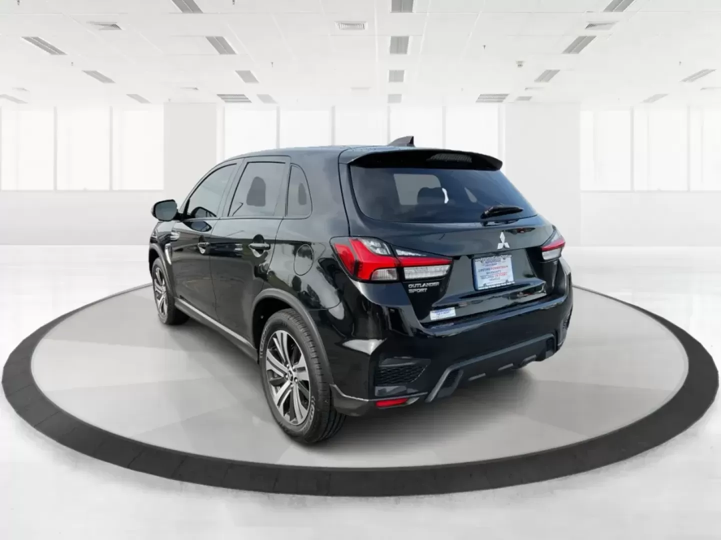2020 Mitsubishi Outlander Sport 2.0 SE 4WD CVT (JA4AR3AU4LU) with an 2.0L L4 DOHC 16V engine, Continuously Variable Transmission transmission, located at 8750 N County Rd 25A, Piqua, OH, 45356, (937) 908-9800, 40.164391, -84.232513 - Photo#4