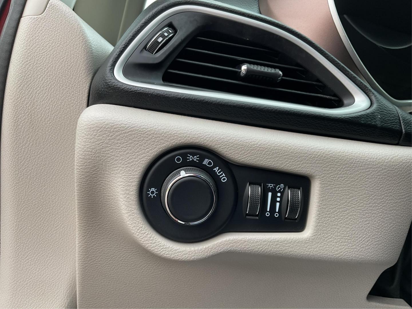 2021 Chrysler Voyager LX (2C4RC1CG2MR) with an 3.6L V-6 DOHC engine, located at 8750 N County Rd 25A, Piqua, OH, 45356, (937) 908-9800, 40.164391, -84.232513 - Photo#16