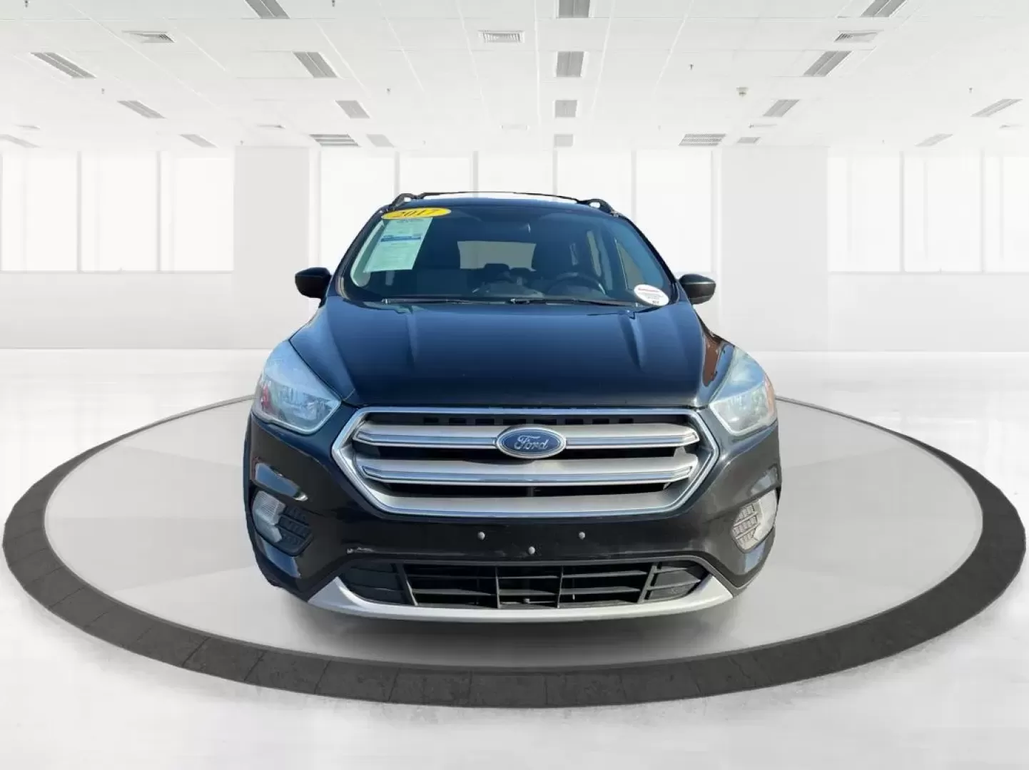 2017 Ford Escape SE 4WD (1FMCU9G93HU) with an 2.0L L4 DOHC 16V engine, 6-Speed Automatic transmission, located at 1184 Kauffman Ave, Fairborn, OH, 45324, (937) 908-9800, 39.807072, -84.030914 - **Adventure Awaits with the 2017 Ford Escape SE 4WD Your Ideal Family SUV!**<br /> <br /> Are you ready to elevate your driving experience? The 2017 Ford Escape SE 4WD is not just a vehicle; it's a lifestyle companion designed for growing families and adventure seekers alike. Whether you're tacklin - Photo#5