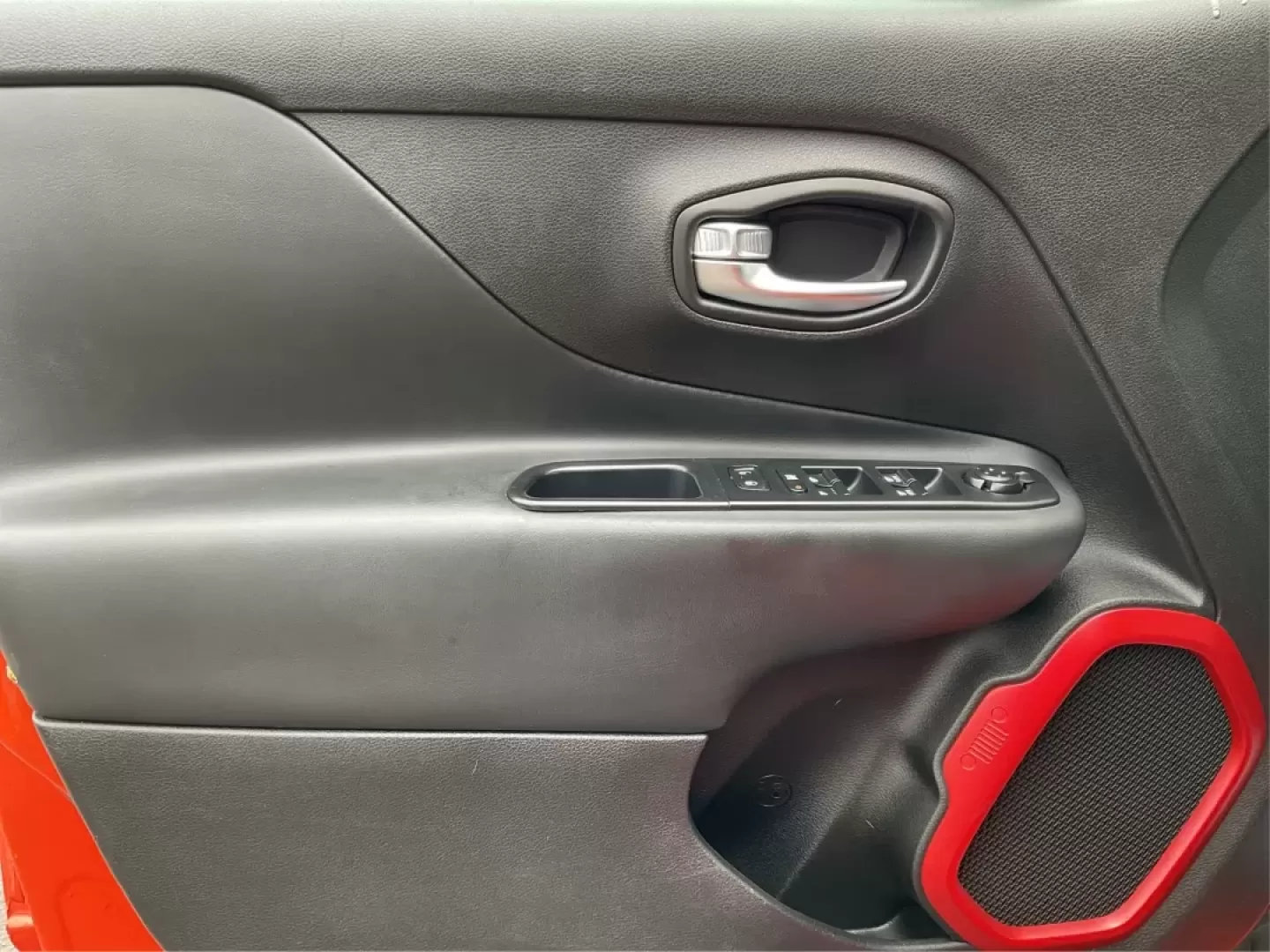 2016 Jeep Renegade Trailhawk (ZACCJBCT1GP) with an Tigershark MultiAir 2.4L I-4 variable valve contro engine, located at 4508 South Dixie Dr, Moraine, OH, 45439, (937) 908-9800, 39.689976, -84.218452 - Embrace adventure and elevate your daily routine with this 2016 Jeep Renegade Trailhawk, a versatile Crossover designed for both urban commuting and weekend escapades. Ideal for budget-conscious buyers, this vehicle combines rugged capability with modern technology, making it perfect for growing fam - Photo#18