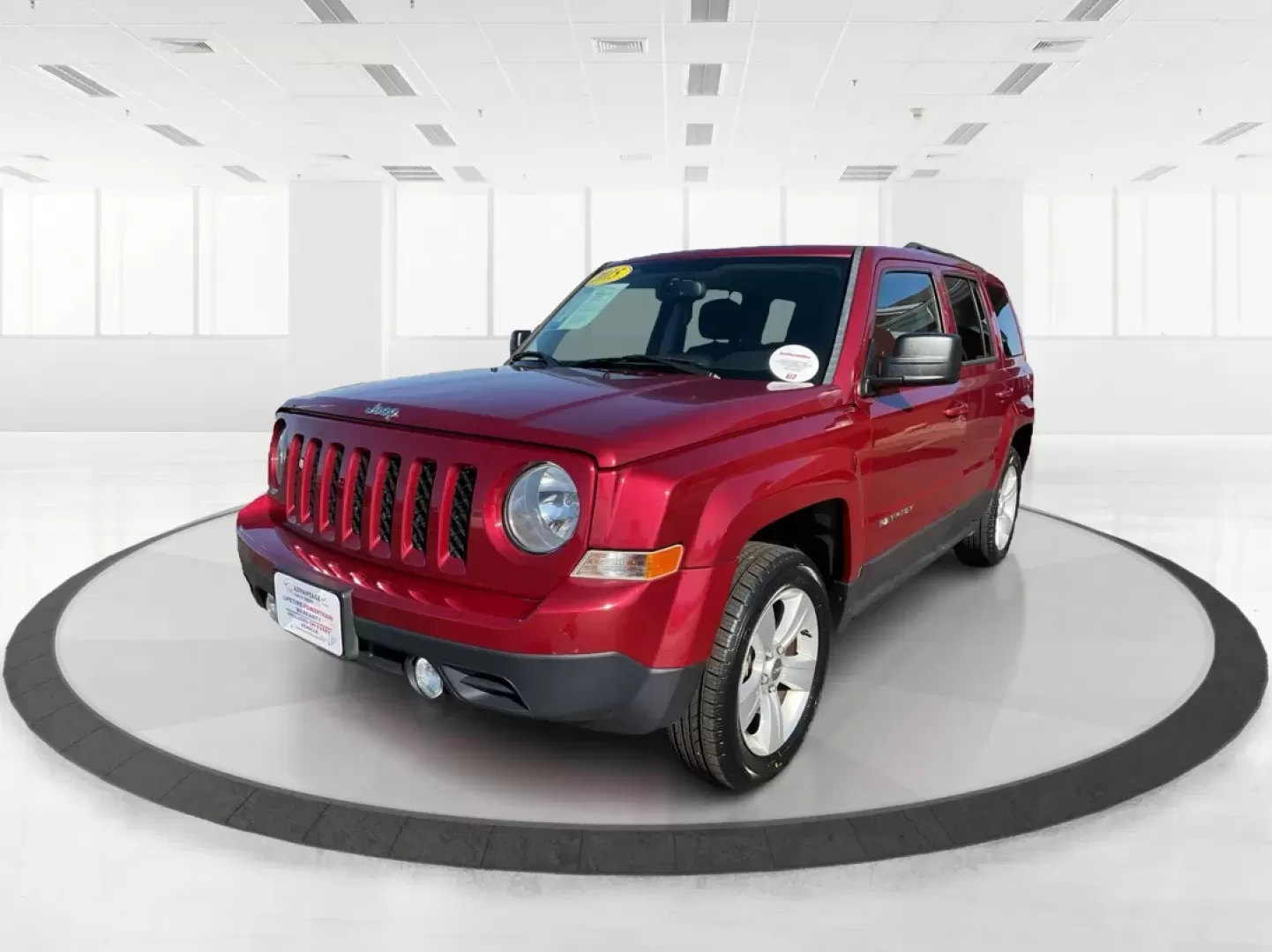 2015 Jeep Patriot Latitude (1C4NJRFB2FD) with an 2.4L I-4 DOHC engine, located at 1951 S Dayton Lakeview Rd., New Carlisle, OH, 45344, (937) 908-9800, 39.890999, -84.050255 - **Adventure Awaits with the 2015 Jeep Patriot Latitude in Fairborn, OH!**<br /> <br /> Are you ready for your next weekend getaway or daily commute? The 2015 Jeep Patriot Latitude is the perfect SUV for those who crave adventure and practicality! With its rugged design and versatile features, this v - Photo#7