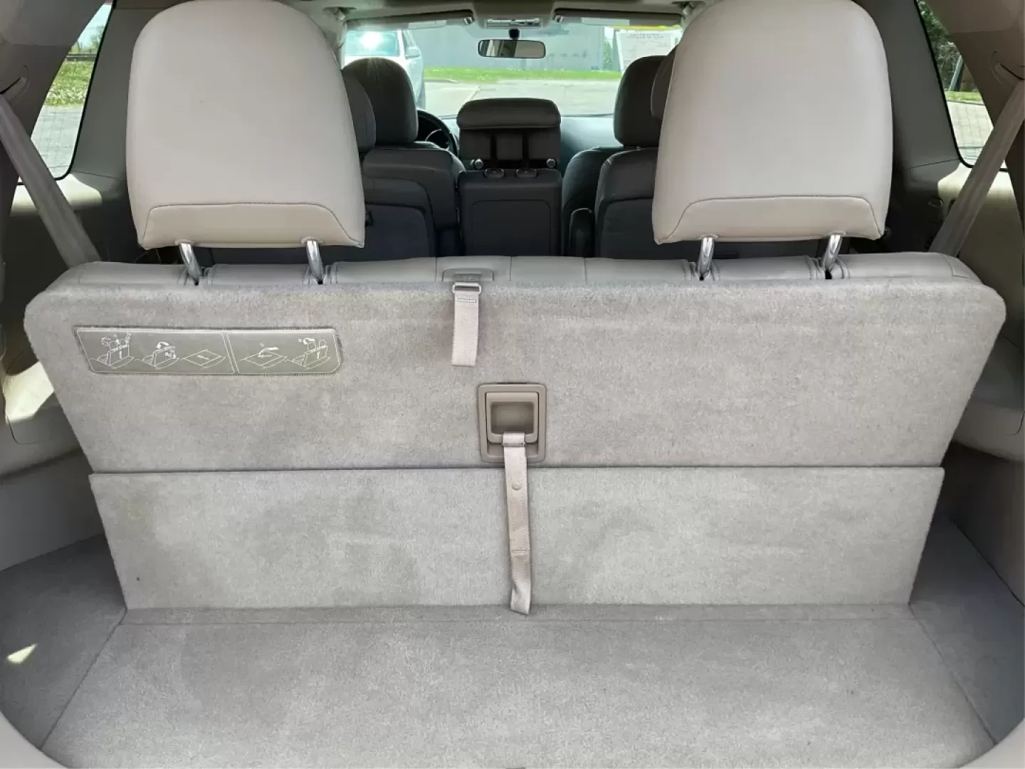 2008 Toyota Highlander Sport (JTEES43A082) with an 3.5L V-6 DOHC engine, located at 1184 Kauffman Ave, Fairborn, OH, 45324, (937) 908-9800, 39.807072, -84.030914 - ### Discover Your Next Adventure with the 2008 Toyota Highlander Sport<br /> <br /> Are you ready to elevate your family outings or weekend getaways? The 2008 Toyota Highlander Sport is the perfect companion for those who seek both comfort and capability. This SUV is designed to accommodate growing - Photo#11