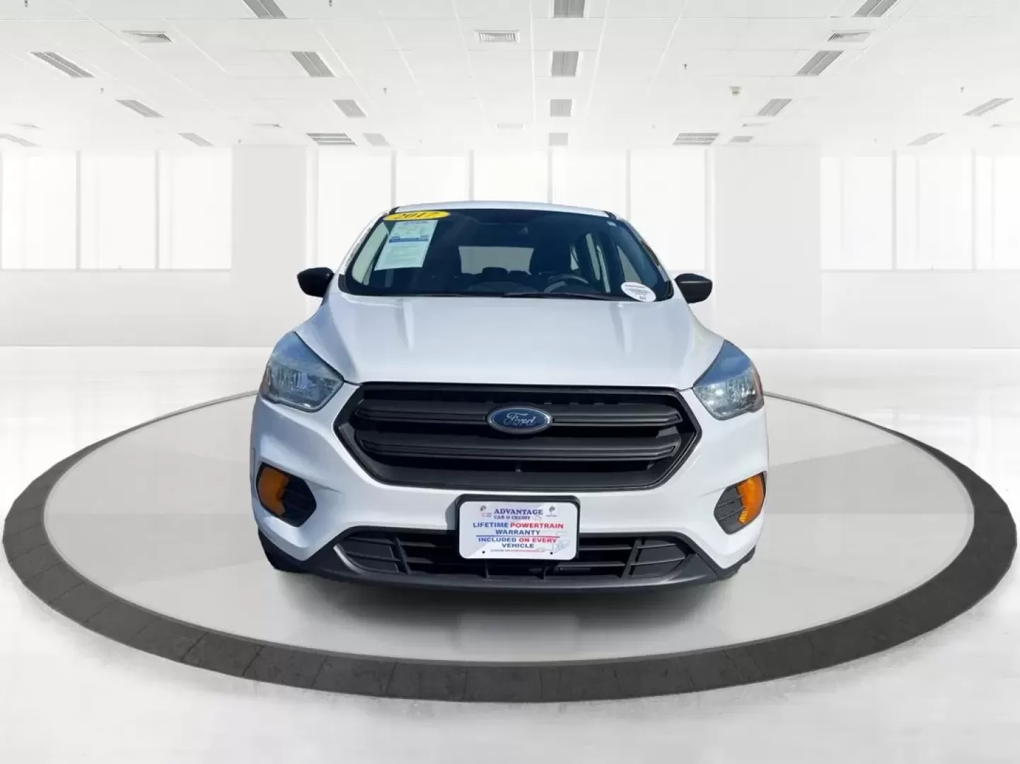 2017 Ford Escape S (1FMCU0F77HU) with an Duratec 2.5L I-4 DOHC engine, located at 1230 East Main St, Xenia, OH, 45385, (937) 908-9800, 39.688026, -83.910172 - **Discover Your Perfect Adventure Partner: 2017 Ford Escape S at Advantage Car and Credit in Fairborn, OH!**<br /> <br /> Are you searching for a dependable vehicle that seamlessly fits into your active lifestyle? Look no further than this 2017 Ford Escape S, designed for adventurers, commuters, and - Photo#7