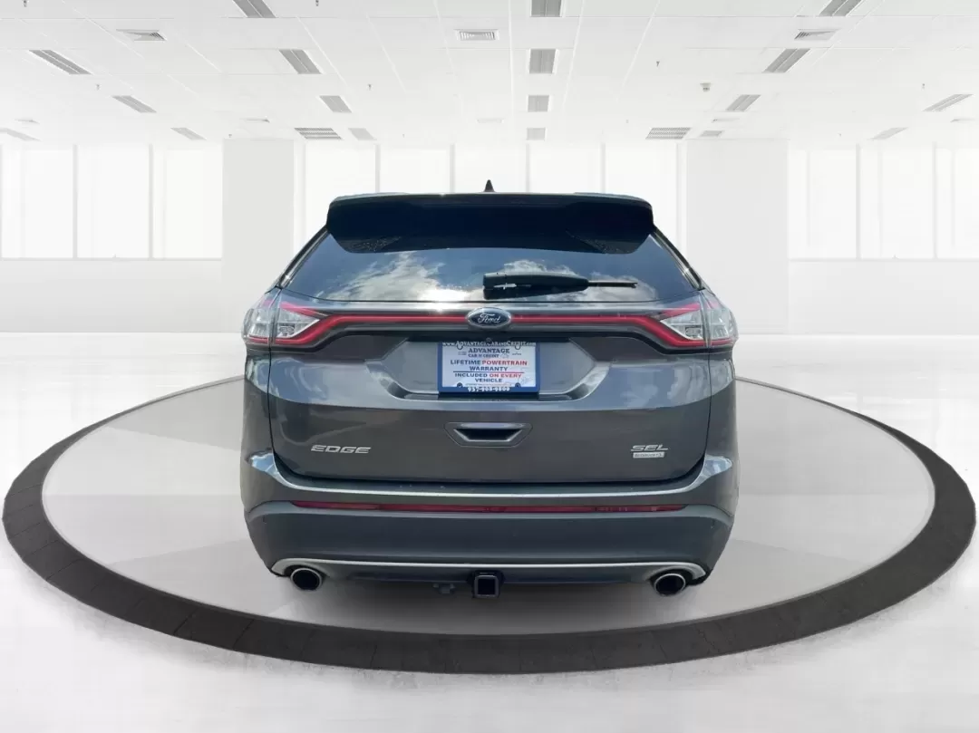 2016 Ford Edge SEL (2FMPK3J91GB) with an 3.5L V-6 DOHC engine, located at 4508 South Dixie Dr, Moraine, OH, 45439, (937) 908-9800, 39.689976, -84.218452 - **Experience the Road Ahead with the 2016 Ford Edge SEL - Your Adventure Awaits!**<br /> <br /> Are you ready for your next road trip or family outing? The 2016 Ford Edge SEL is not just a car; it's a versatile SUV that caters to your lifestyle needs, making it the perfect companion for growing fami - Photo#3