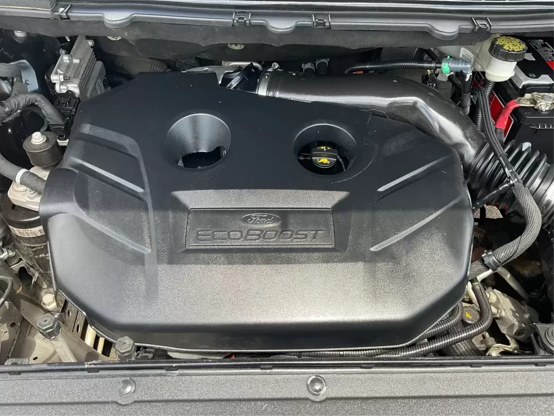 2016 Ford Edge SEL (2FMPK3J91GB) with an 3.5L V-6 DOHC engine, located at 4508 South Dixie Dr, Moraine, OH, 45439, (937) 908-9800, 39.689976, -84.218452 - **Experience the Road Ahead with the 2016 Ford Edge SEL - Your Adventure Awaits!**<br /> <br /> Are you ready for your next road trip or family outing? The 2016 Ford Edge SEL is not just a car; it's a versatile SUV that caters to your lifestyle needs, making it the perfect companion for growing fami - Photo#11