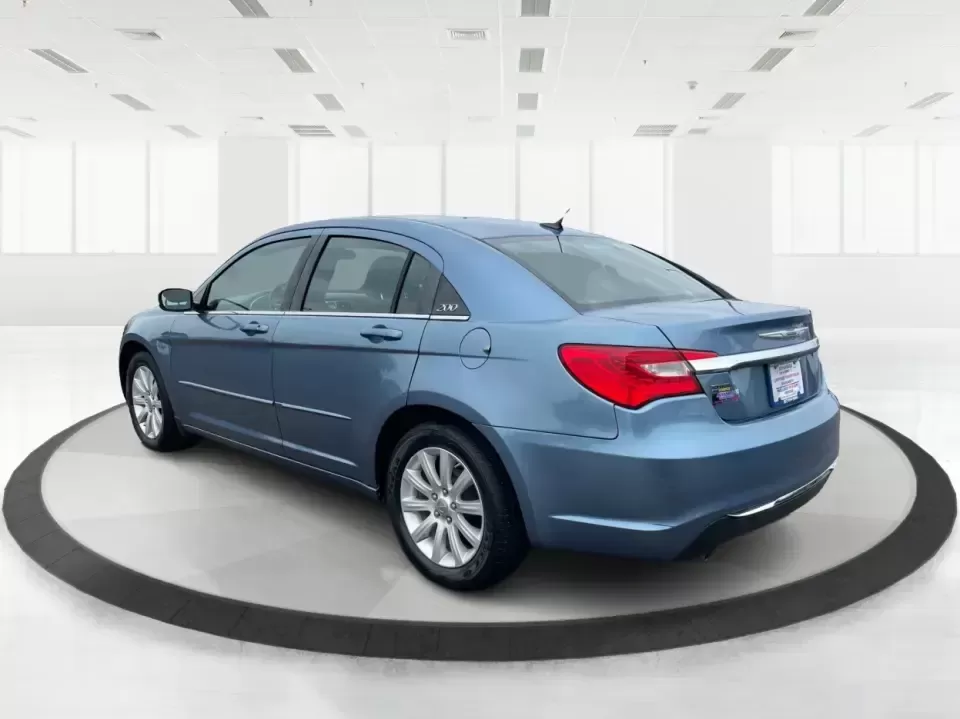 2011 Chrysler 200 Touring (1C3BC1FG5BN) with an 3.6L V6 DOHC 24V engine, 6-Speed Automatic transmission, located at 1099 N County Rd 25A , Troy, OH, 45373, (937) 908-9800, 40.057079, -84.212883 - **Discover Your Perfect Sedan for Everyday Adventures at Advantage Car and Credit in Fairborn, OH**<br /> <br /> Are you on the hunt for a reliable sedan that fits effortlessly into your everyday life? Look no further! At Advantage Car and Credit, located at 1184 Kauffman Ave, Fairborn, OH 45324, we - Photo#4