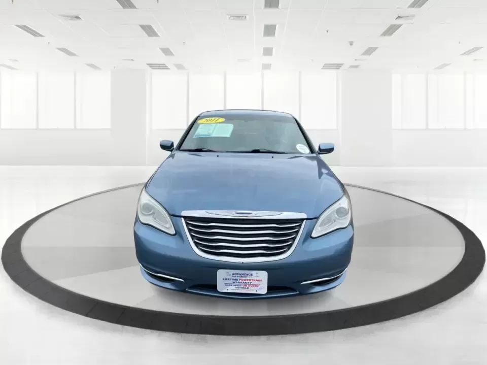 2011 Chrysler 200 Touring (1C3BC1FG5BN) with an 3.6L V6 DOHC 24V engine, 6-Speed Automatic transmission, located at 1099 N County Rd 25A , Troy, OH, 45373, (937) 908-9800, 40.057079, -84.212883 - **Discover Your Perfect Sedan for Everyday Adventures at Advantage Car and Credit in Fairborn, OH**<br /> <br /> Are you on the hunt for a reliable sedan that fits effortlessly into your everyday life? Look no further! At Advantage Car and Credit, located at 1184 Kauffman Ave, Fairborn, OH 45324, we - Photo#7