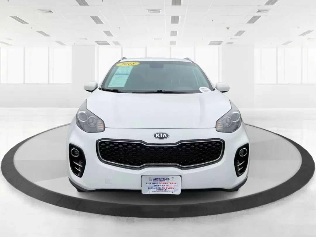 2018 Kia Sportage LX (KNDPMCACXJ7) with an Theta II 2.4L I-4 gasoline direct injection engine, located at 1230 East Main St, Xenia, OH, 45385, (937) 908-9800, 39.688026, -83.910172 - **Discover Your Next Adventure with the 2018 Kia Sportage LX at Advantage Car and Credit!**<br /> <br /> Are you searching for the perfect vehicle that can seamlessly transition from daily commutes to weekend getaways? Look no further than this stunning 2018 Kia Sportage LX, available now at Advanta - Photo#5