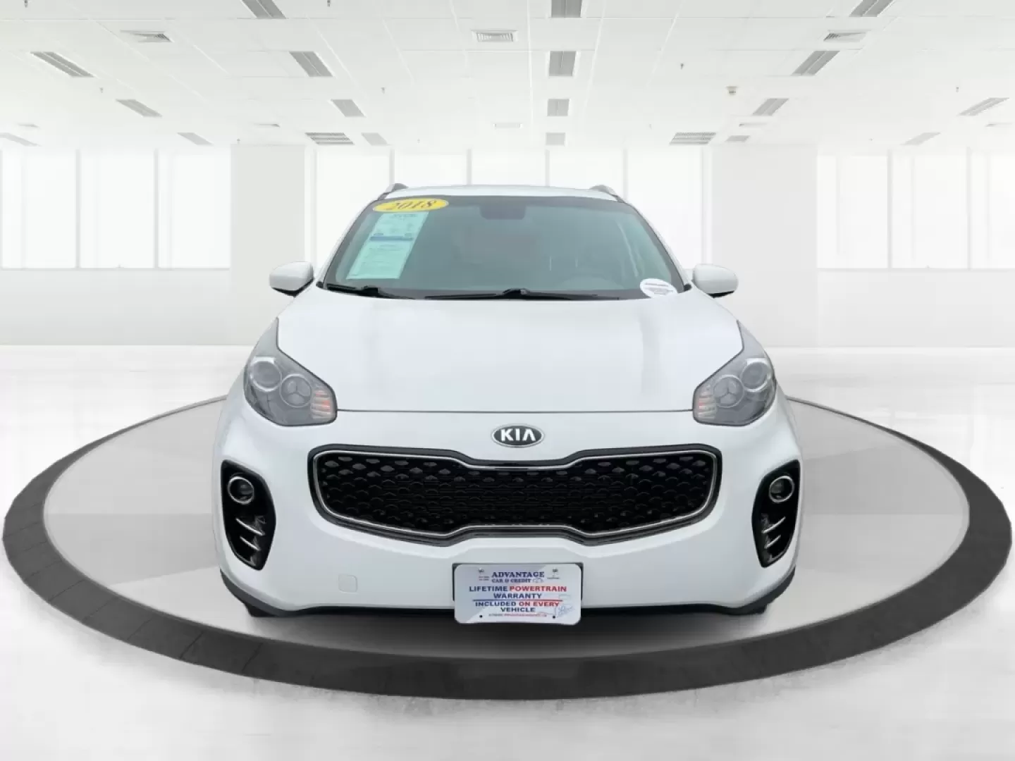 2018 Kia Sportage LX (KNDPMCACXJ7) with an Theta II 2.4L I-4 gasoline direct injection engine, 6A transmission, located at 1099 N County Rd 25A , Troy, OH, 45373, (937) 908-9800, 40.057079, -84.212883 - **Discover Your Next Adventure with the 2018 Kia Sportage LX at Advantage Car and Credit!**<br /> <br /> Are you searching for the perfect vehicle that can seamlessly transition from daily commutes to weekend getaways? Look no further than this stunning 2018 Kia Sportage LX, available now at Advanta - Photo#5