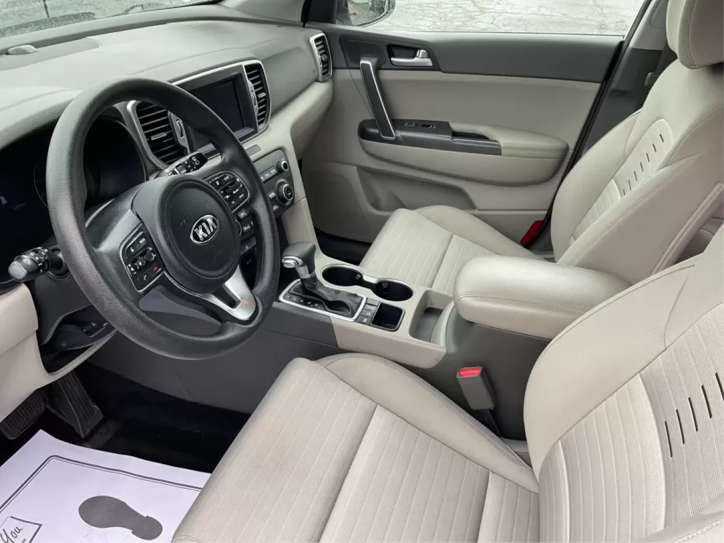 2018 Kia Sportage LX (KNDPMCACXJ7) with an Theta II 2.4L I-4 gasoline direct injection engine, 6A transmission, located at 1099 N County Rd 25A , Troy, OH, 45373, (937) 908-9800, 40.057079, -84.212883 - **Discover Your Next Adventure with the 2018 Kia Sportage LX at Advantage Car and Credit!**<br /> <br /> Are you searching for the perfect vehicle that can seamlessly transition from daily commutes to weekend getaways? Look no further than this stunning 2018 Kia Sportage LX, available now at Advanta - Photo#8